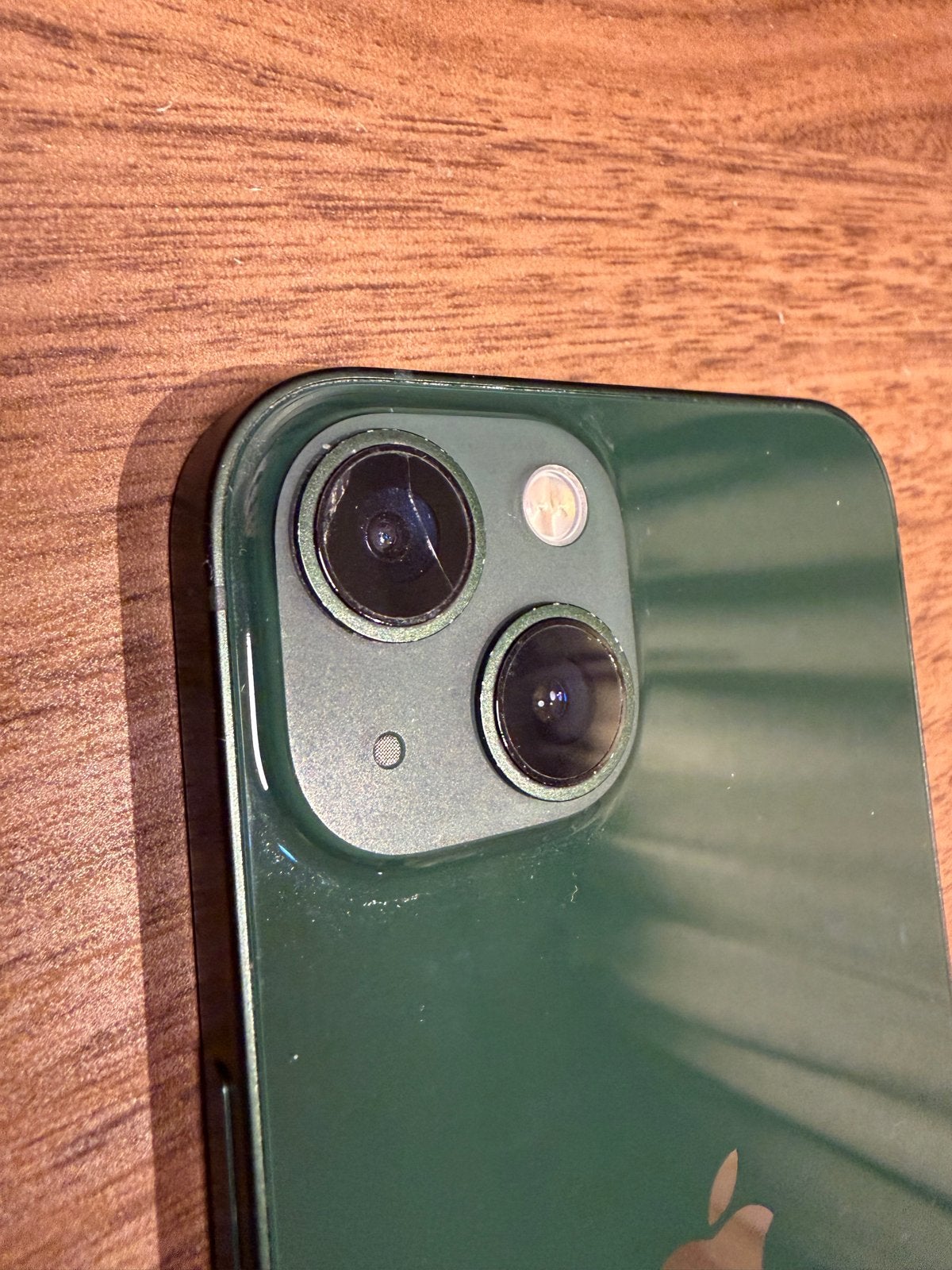 Foto 4 van Apple iPhone 13 128GB Groen - nette staat