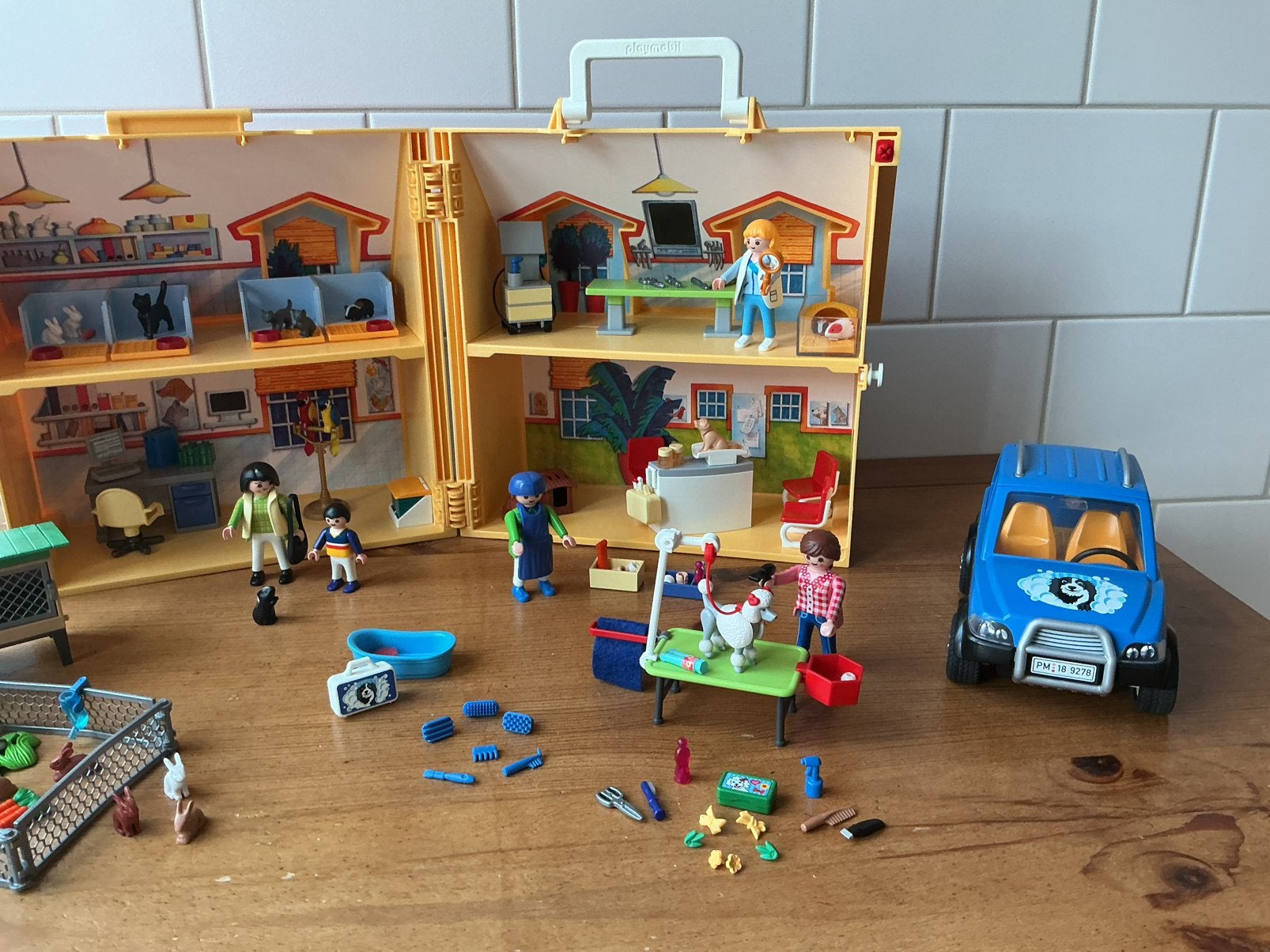 Foto 14 van PLAYMOBIL UITGEBREIDE MEENMEEM DIERENKLINIEK  🐈‍⬛ 🐕‍🦺
