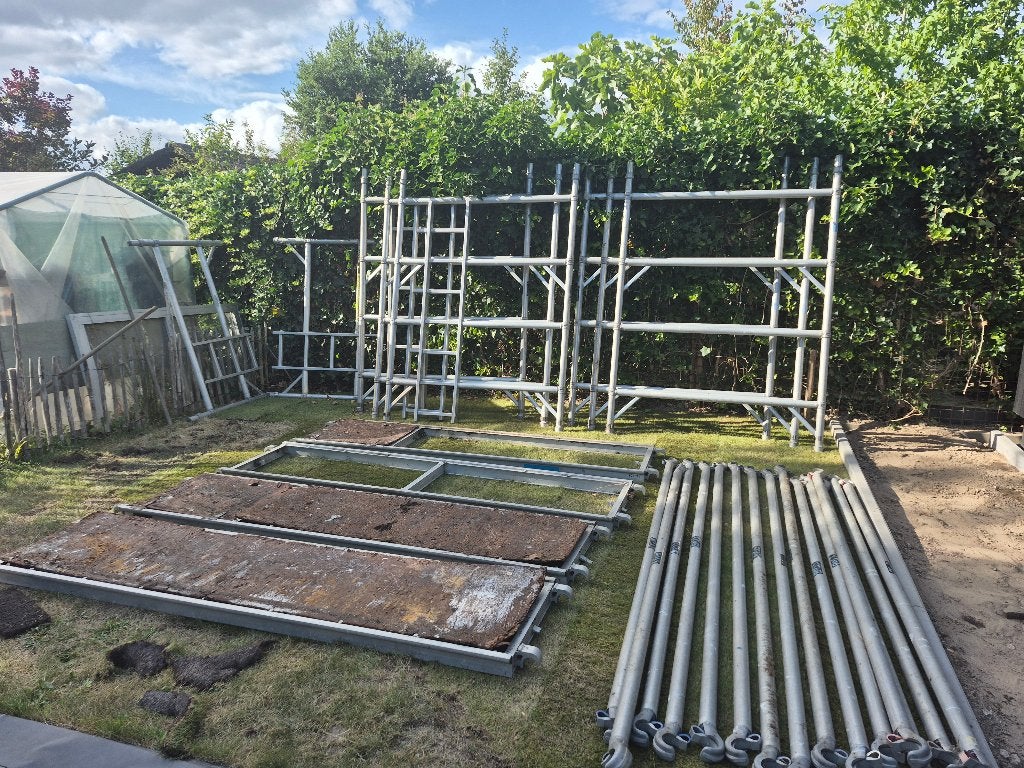Rolsteiger 600(h) x 250cm(b) x 150cm(d) t.e.a.b, Doe-het-zelf en Verbouw, Steigers, Ophalen, Gebruikt, Rolsteiger of Kamersteiger