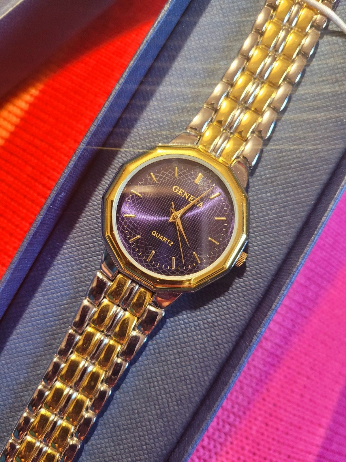 Elegant Geneva Quartz Horloge - Goudkleurig/Zilverkleurig, Sieraden, Tassen en Uiterlijk, Antieke sieraden, Ophalen of Verzenden