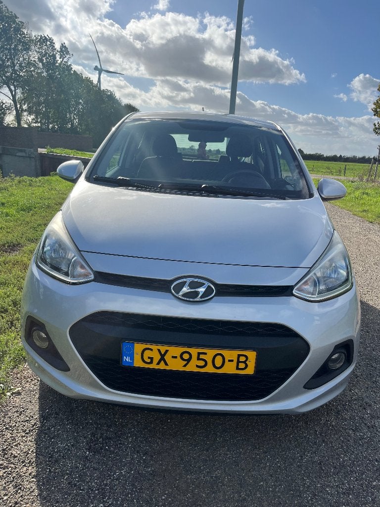Hyundai i10 1.0 5DR 2016 Grijs, Stof, 31 €/maand, 4 stoelen, 23 km/l