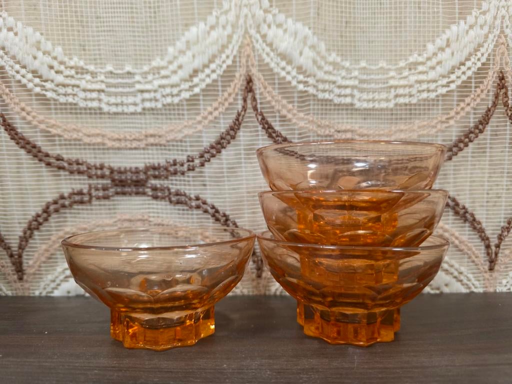 Vintage Arcoroc Rosaline roze persglas schaaltjes, Arcoroc, ., Ophalen of Verzenden, Kom(men)