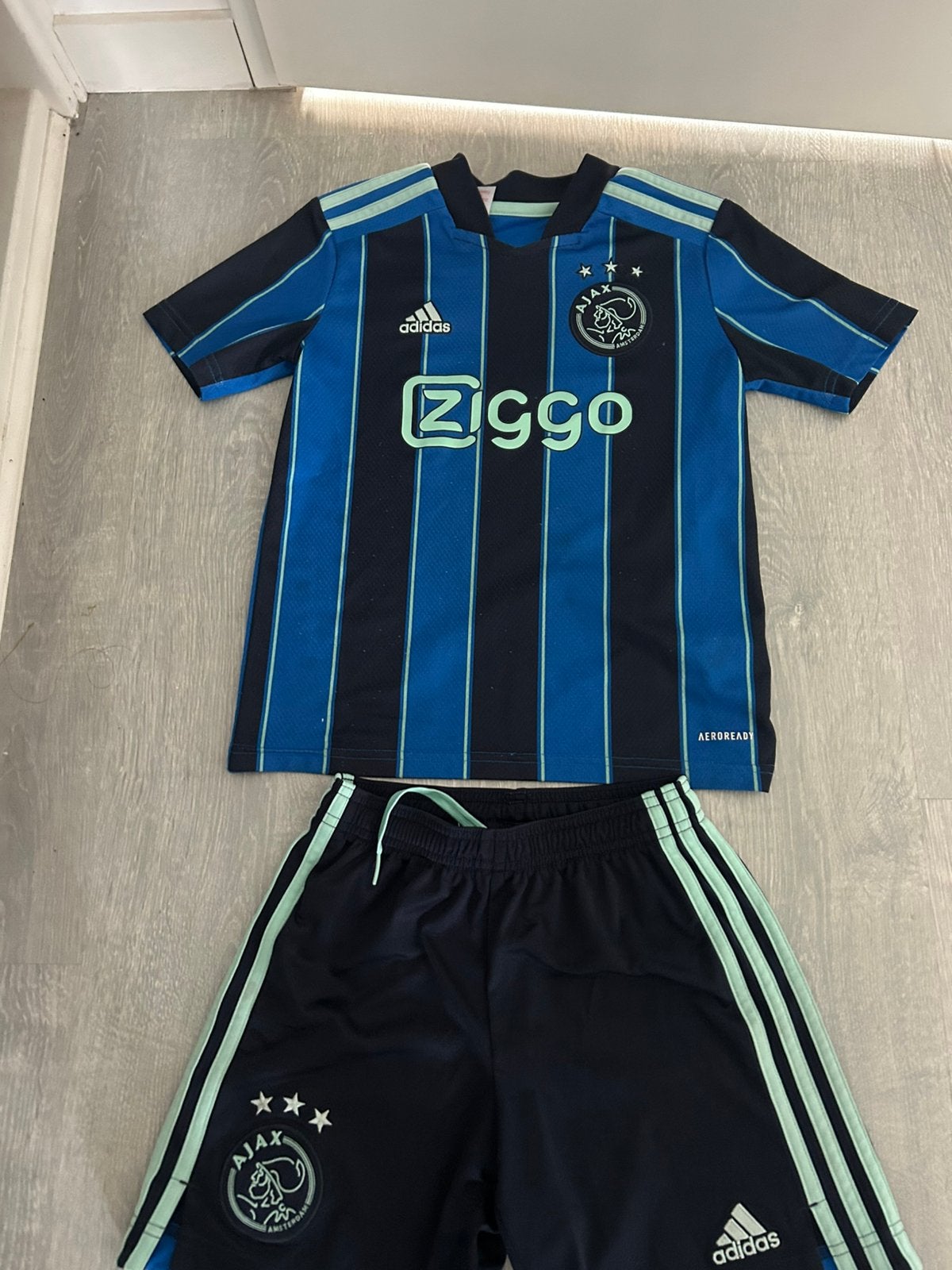 Ajax voetbalteneu, Sport en Fitness, Voetbal, Maat XL, Ophalen of Verzenden, Zo goed als nieuw, Shirt