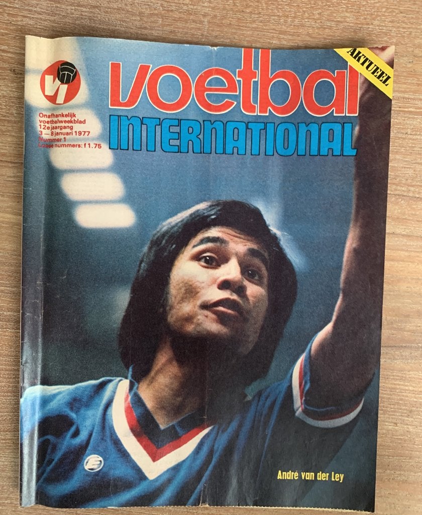 Voetbal International VI Div. tijdschriften uit 1977 / €1,50, Ophalen of Verzenden, Zo goed als nieuw, Roda JC, Boek of Tijdschrift