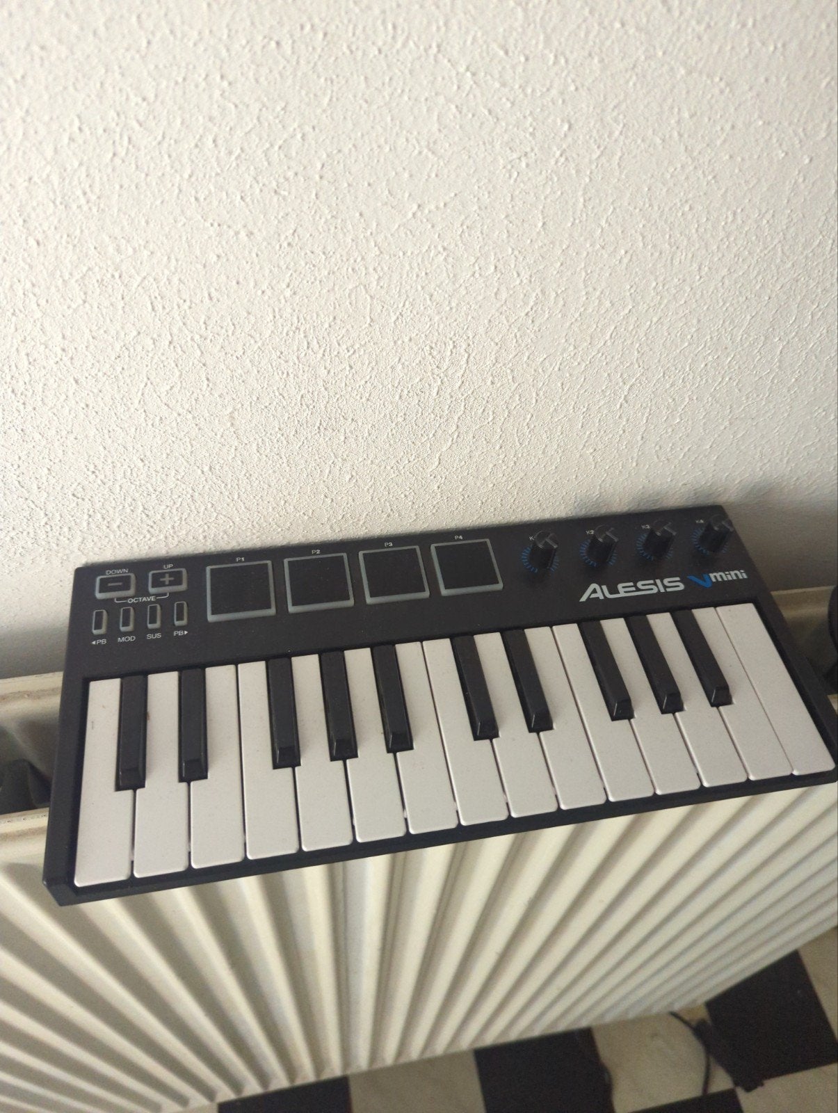 Alesis vmini Midi Keyboard (komt met kabel!), Ophalen
