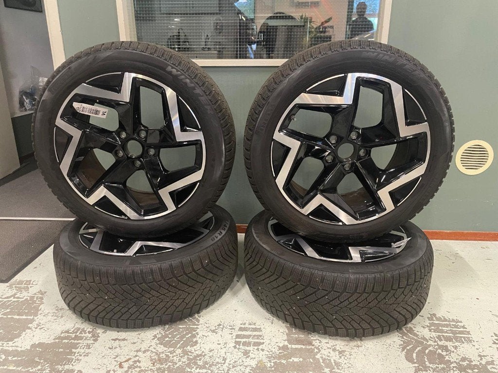 Laatste Zomeropruiming: Winterset VW Passat, Auto-onderdelen, Banden en Velgen, Ophalen, 18 inch, Banden en Velgen, Nieuw