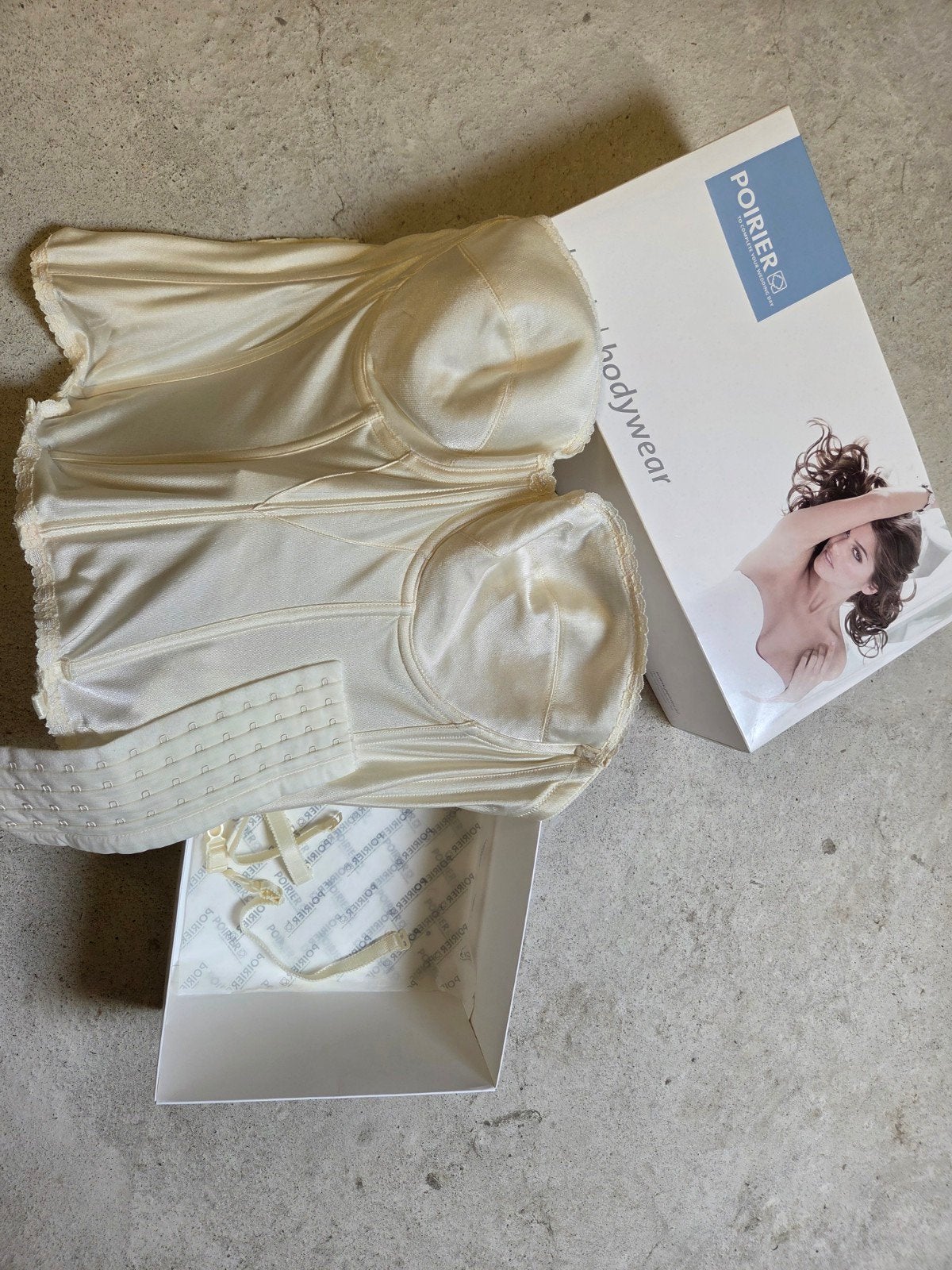 Body wear Poirier uiteraard 1 x gedragen. Ivoor., Ophalen of Verzenden, Zo goed als nieuw, Wit, Accessoires