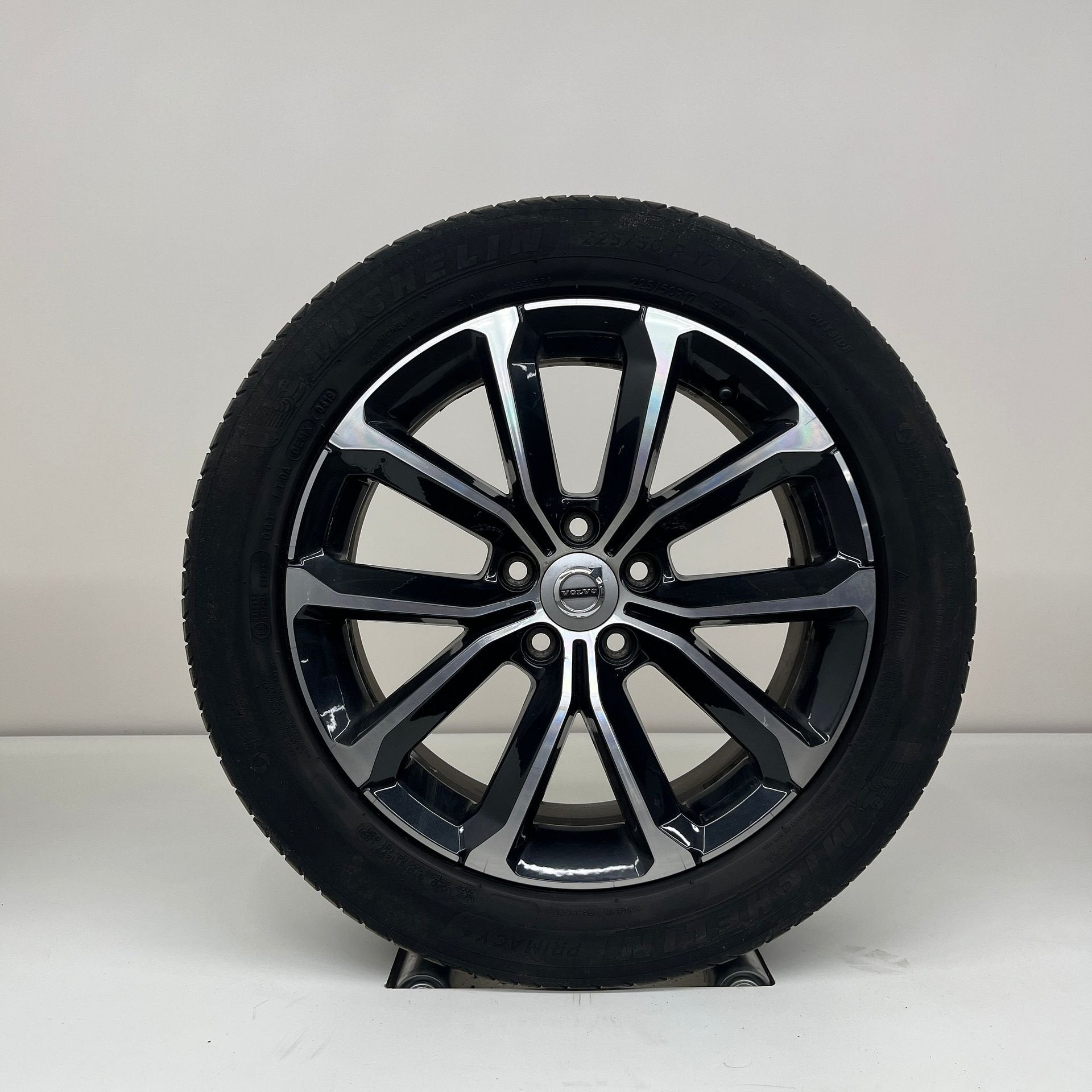 Volvo V60 - 17 inch - zomerbanden, Gebruikt, Banden en Velgen, 17 inch, Ophalen of Verzenden