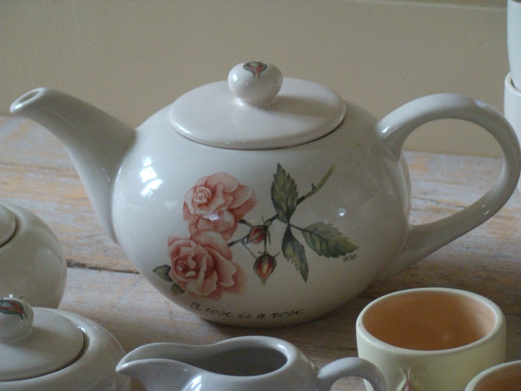 Servies, Jet (by Ter Steege), A ROSE IS A ROSE, z.g.a.n., Huis en Inrichting, Overige typen, Ophalen of Verzenden, Zo goed als nieuw