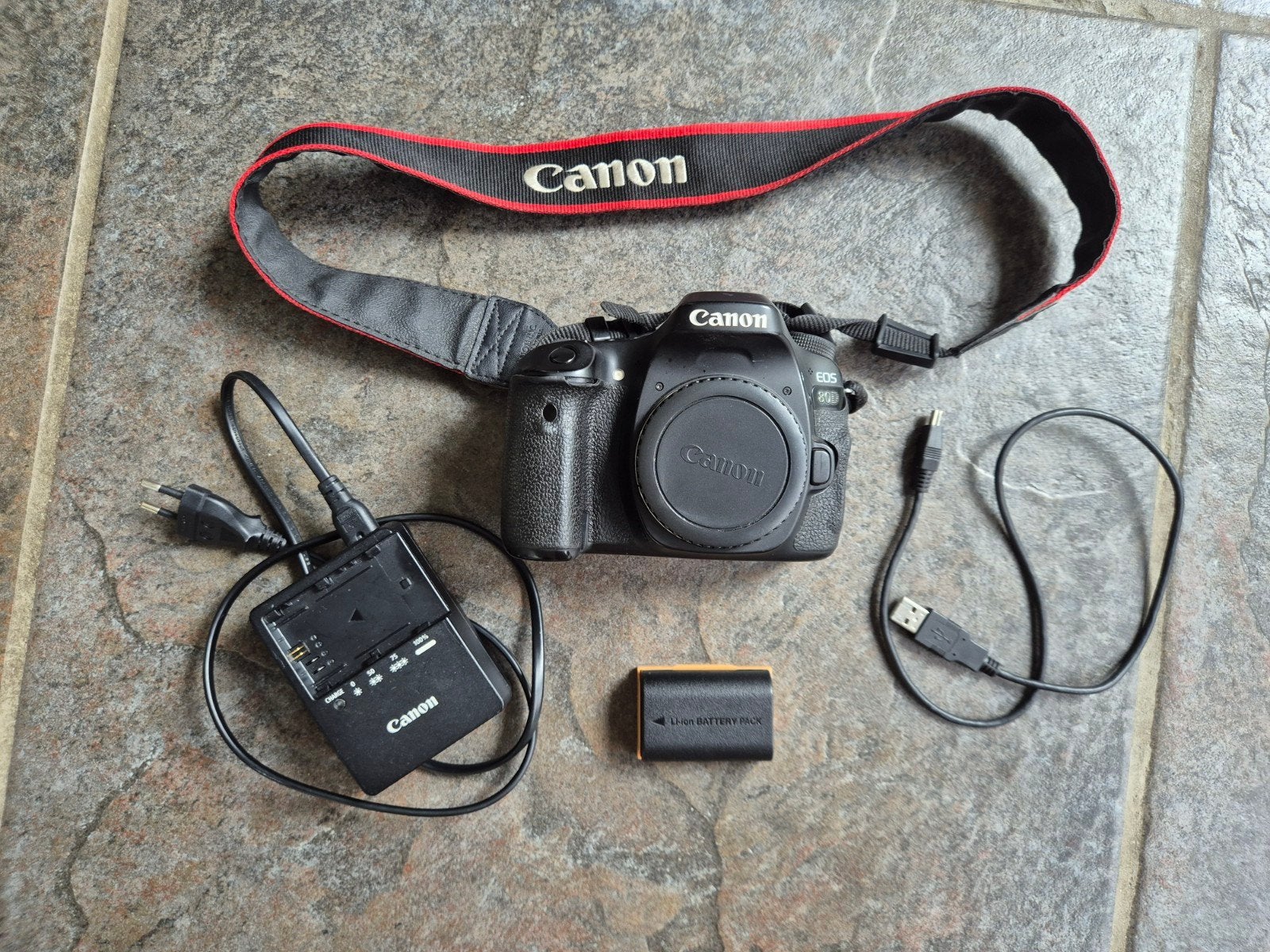 Canon EOS 80D Spiegelreflex Body met accessoires, Audio, Tv en Foto, Fotocamera's Digitaal, Gebruikt, Spiegelreflex, Canon, Ophalen of Verzenden