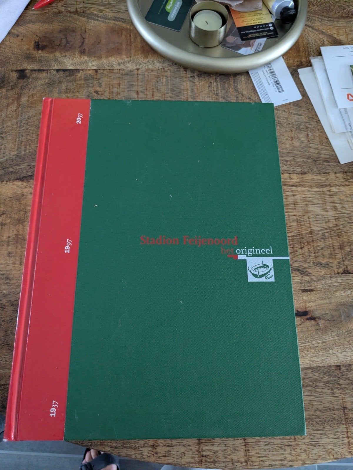 Boek: Stadion Feijenoord - Het Origineel (1937-2007), Ophalen of Verzenden, Zo goed als nieuw, Onbekend, Balsport