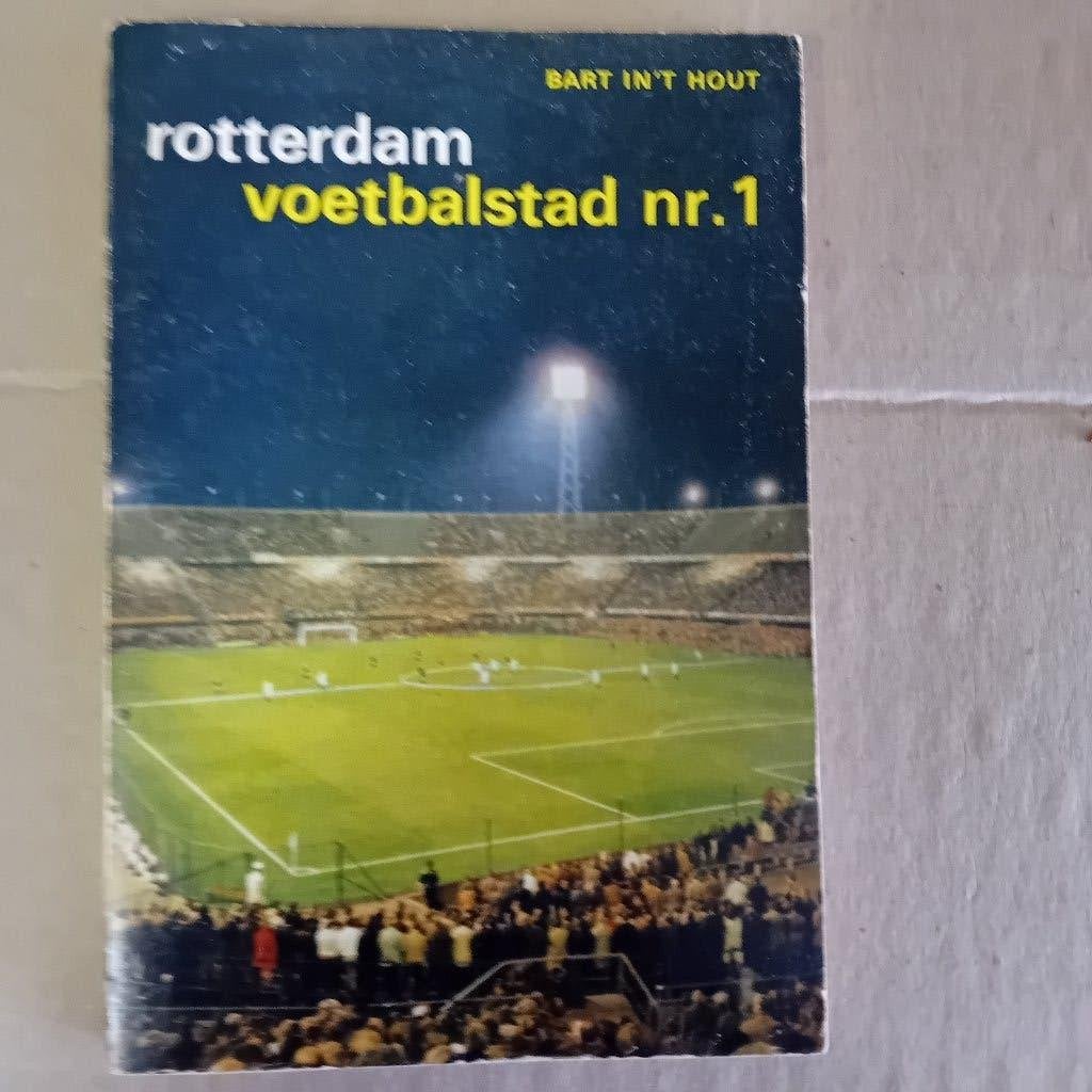 OUDE VOETBALBOEKJES, Verzamelen, Verzenden, Gebruikt, Overige binnenlandse clubs
