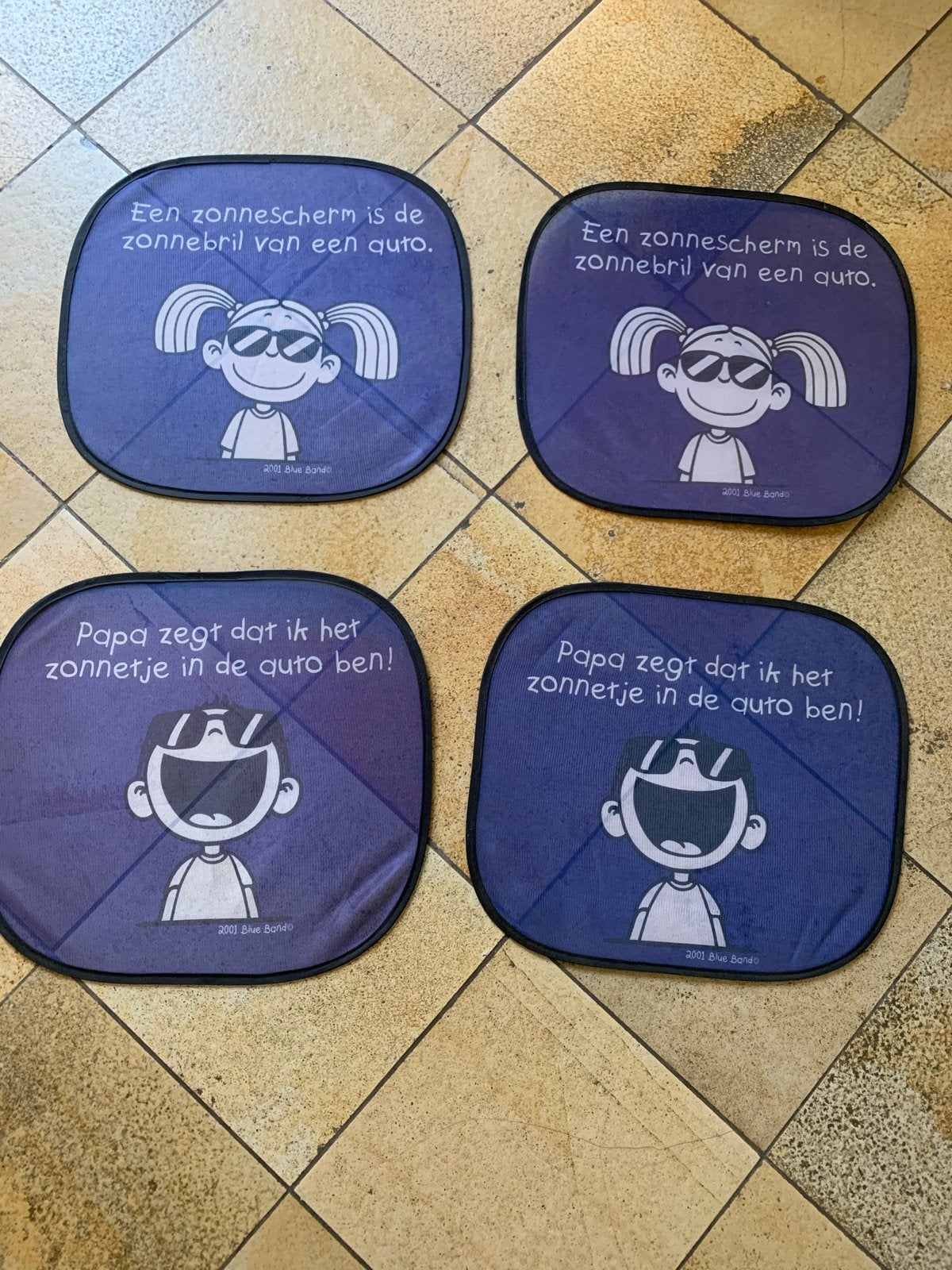 Set van 4 zonneschermen voor auto met leuke teksten, Ophalen of Verzenden, Gebruikt
