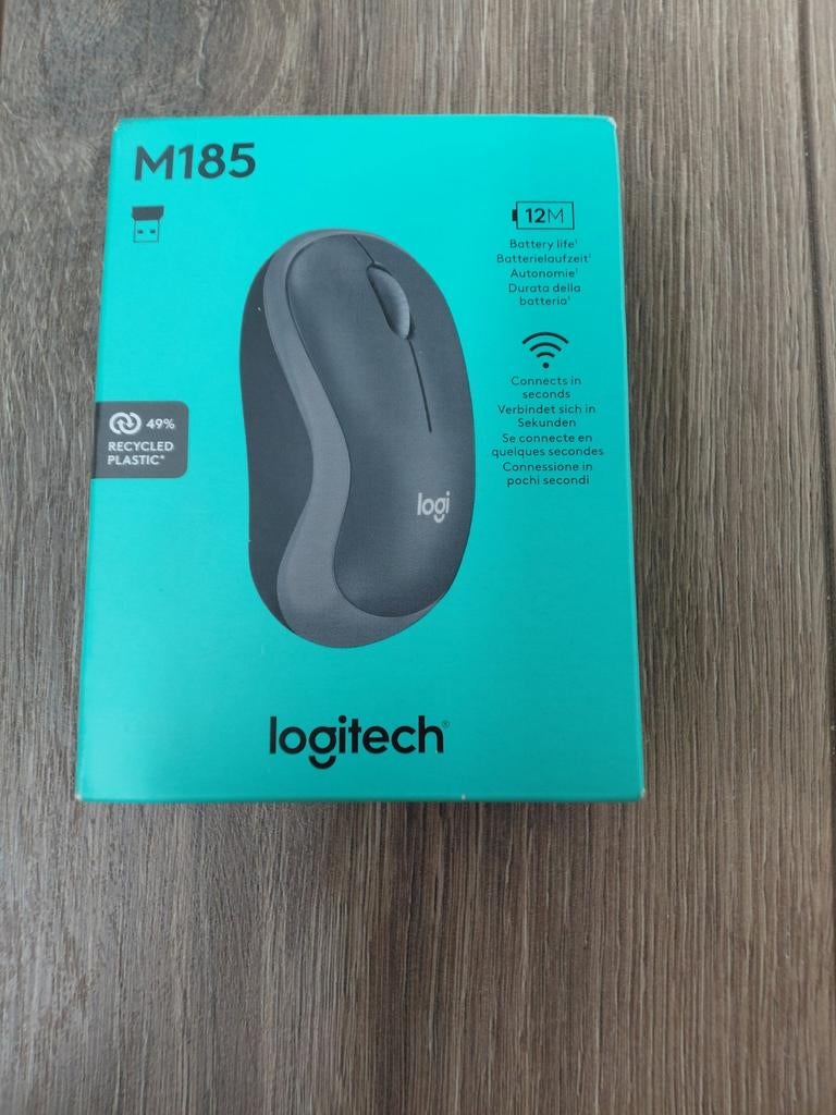 Logitech muis m185 ik zou er 15 euro voor willen hebben, Computers en Software, Muizen, Ophalen of Verzenden