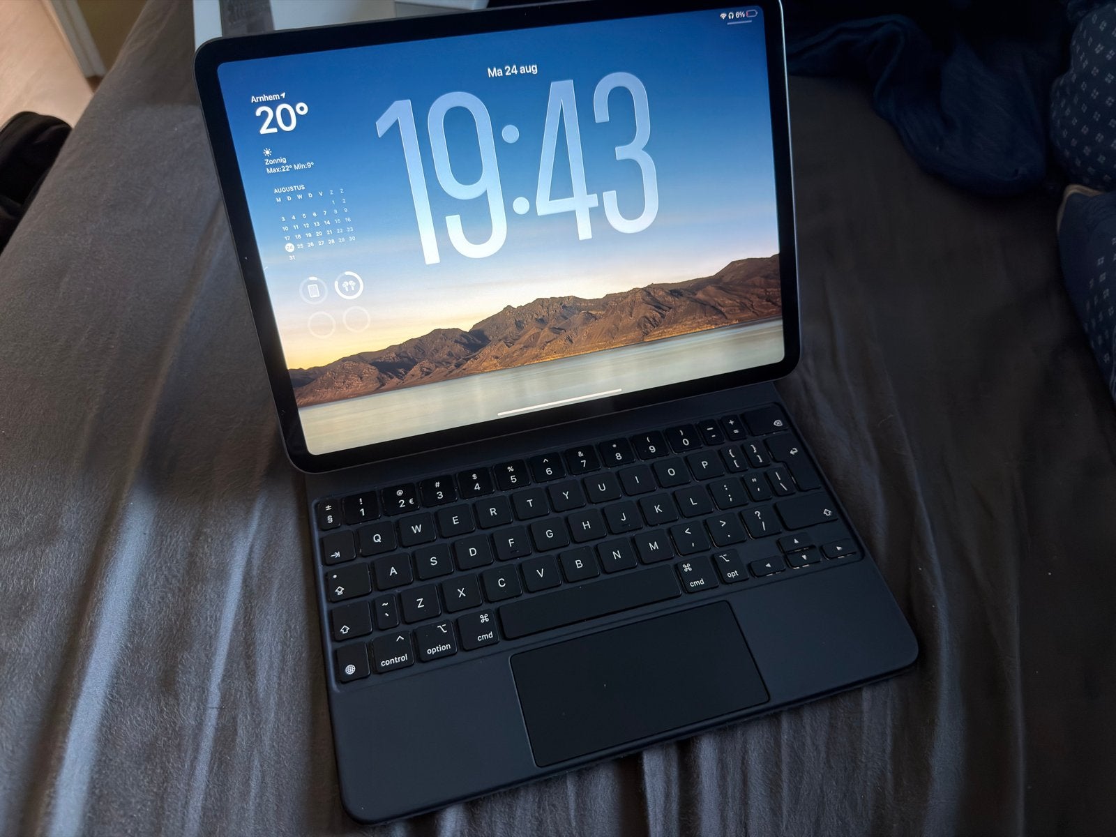 iPad Pro 11-inch (3e generatie) 256GB Wi-Fi met MagicKeyboad, Computers en Software, Ophalen, 11 inch, Zo goed als nieuw, Apple iPad Pro