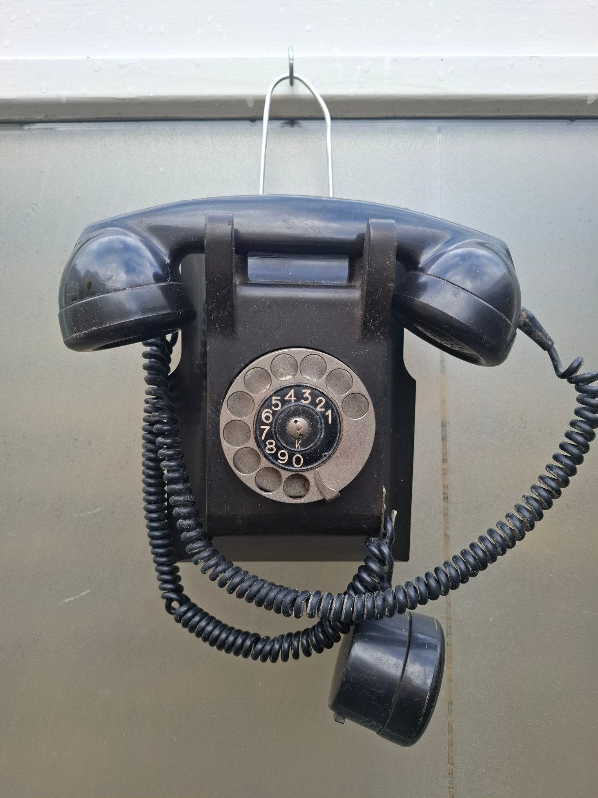 Antieke wandtelefoon met draaischijf - Rotterdam, Ophalen of Verzenden