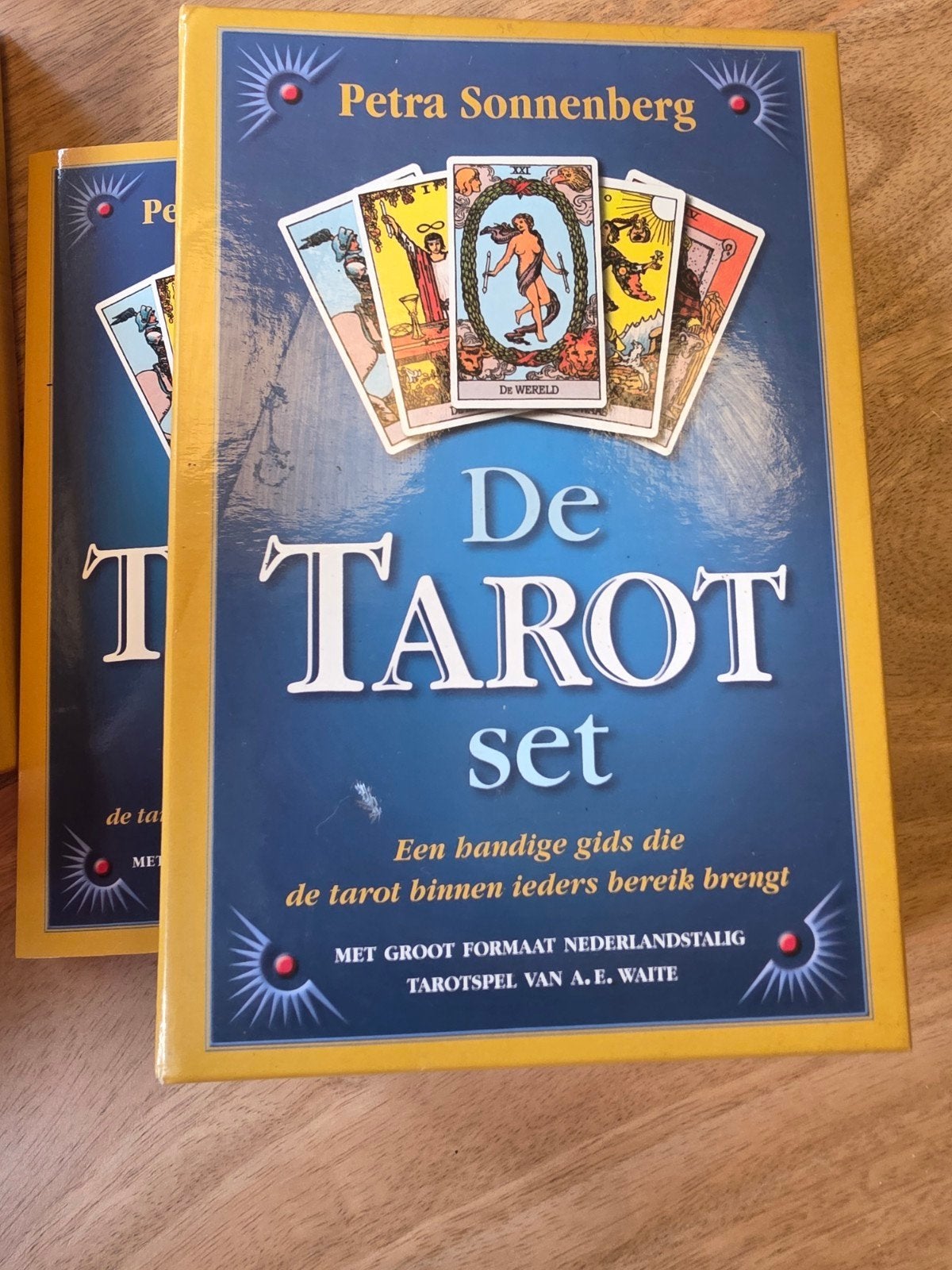 De Tarot Set - Petra Sonnenberg (Nederlandstalig), Boeken, Tarot of Kaarten leggen, Petra Sonnenberg, Nieuw, Ophalen of Verzenden