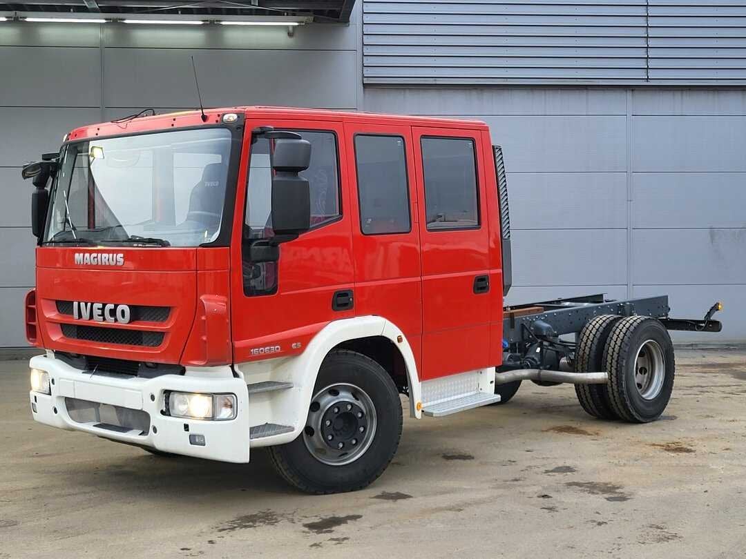 Iveco Eurocargo 160E300 Crewcab DOKA - Chassis Truck / Fire, Auto's, Euro 5, Gebruikt, Overige carrosserieën, Overige brandstoffen