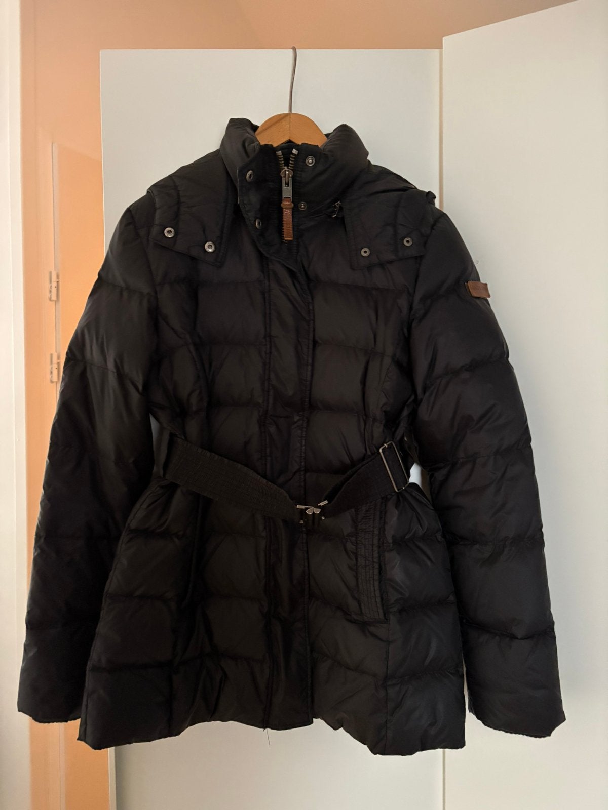 Moscow jas zwart maat L, weinig gedragen, Kleding | Dames, Ophalen of Verzenden, Zo goed als nieuw, Zwart