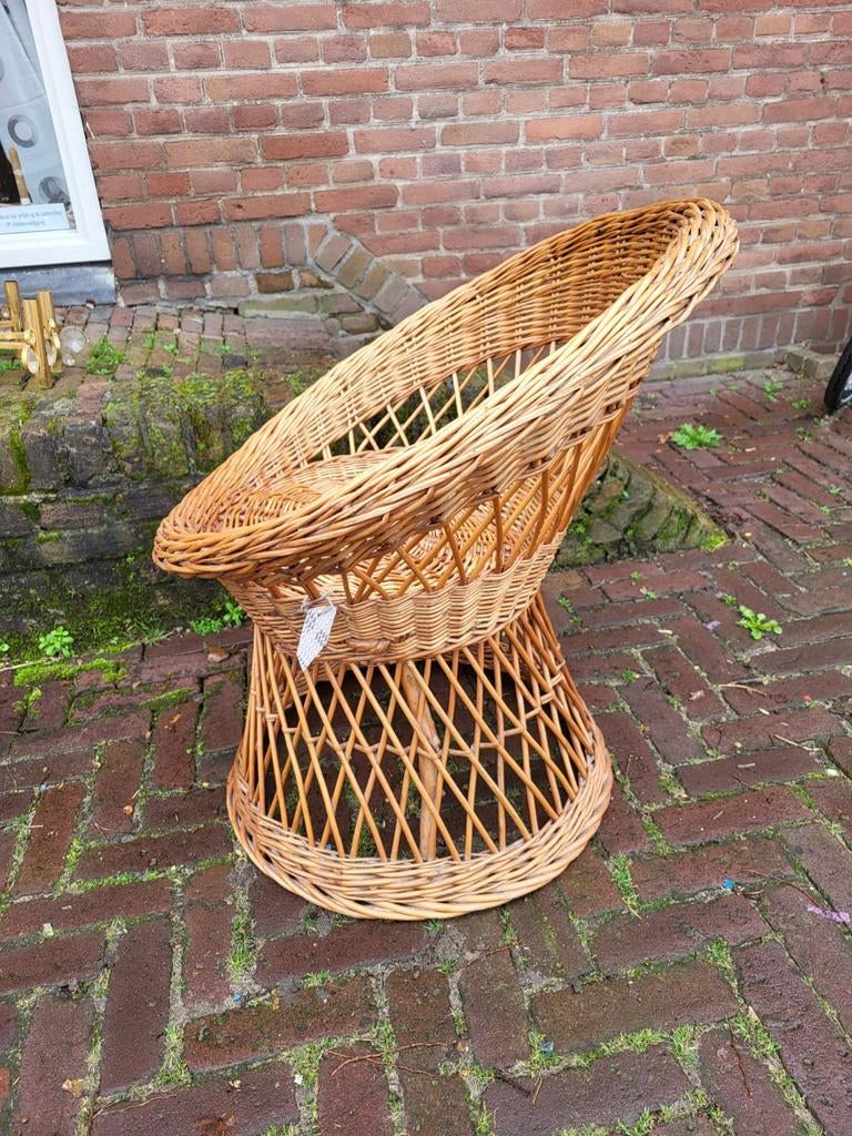 Leuk rieten stoeltje, Ophalen
