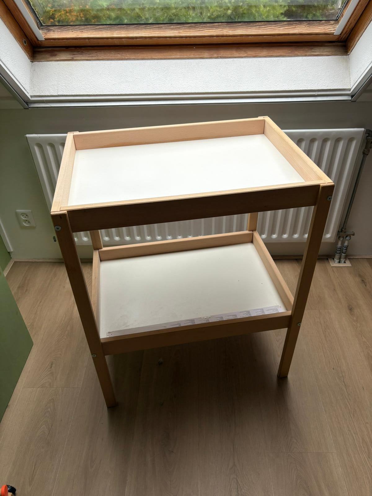 Sniglar commode, Gebruikt, Minder dan 75 cm, 50 tot 70 cm, Opstaande rand