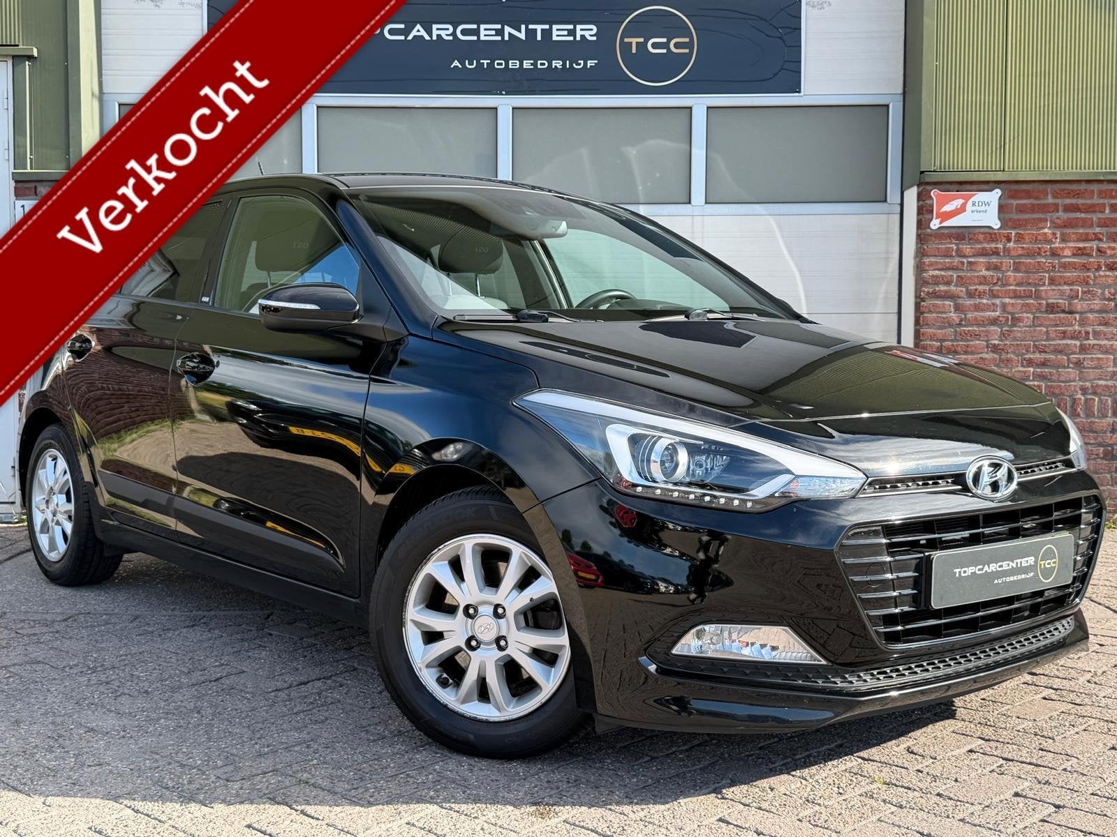 Hyundai i20 1.0 T-GDI Go!/AIRCO/PARKS/NAVI/CRUISE/APK/NAP, Auto's, Voorwielaandrijving, 450 kg, Euro 6, Lichtsensor