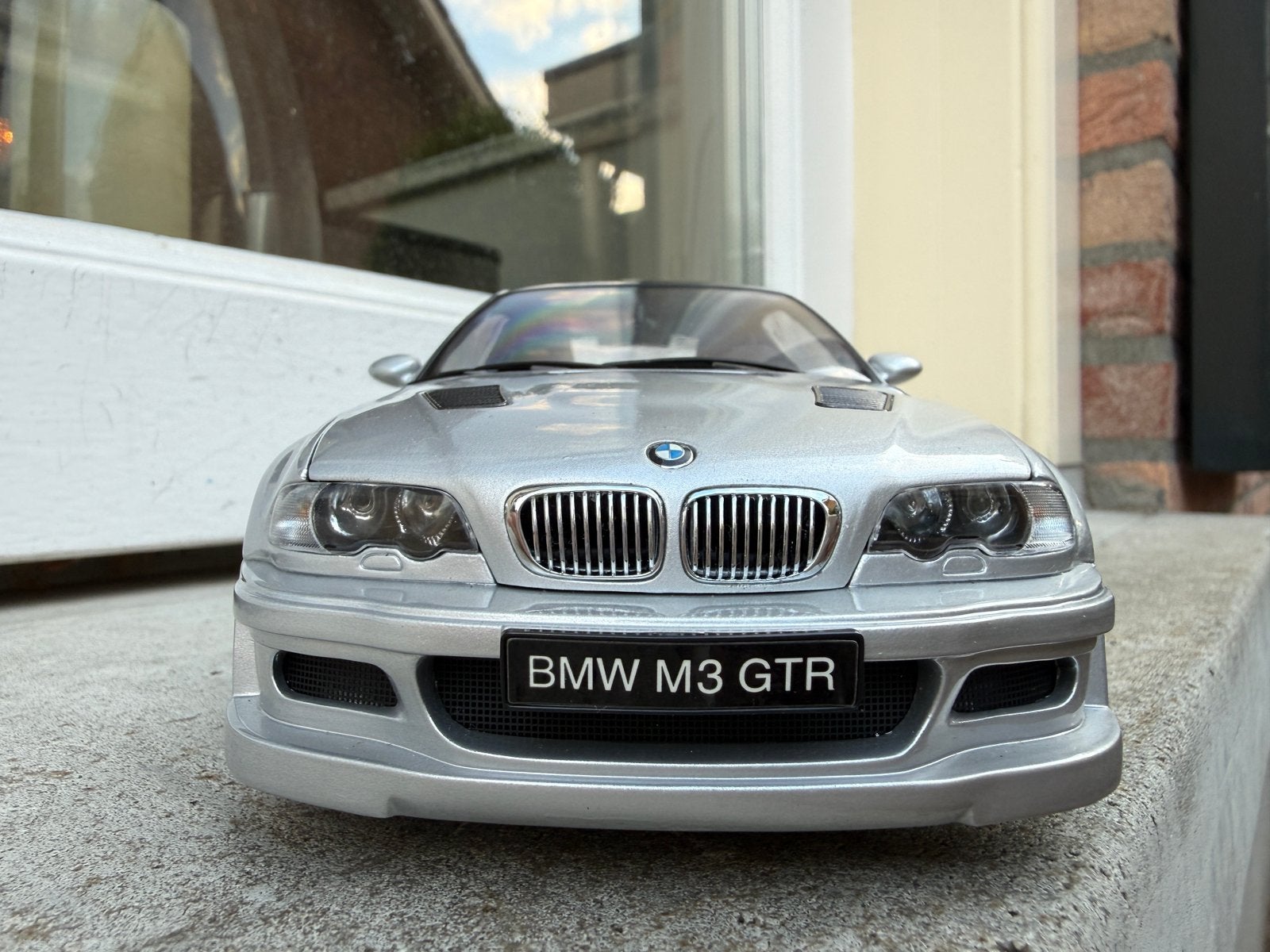 1:18 BMW E46 M3 GTR zilvergrijs 2001 Kyosho BMW Dealer, Kyosho, Auto, Ophalen of Verzenden, Zo goed als nieuw