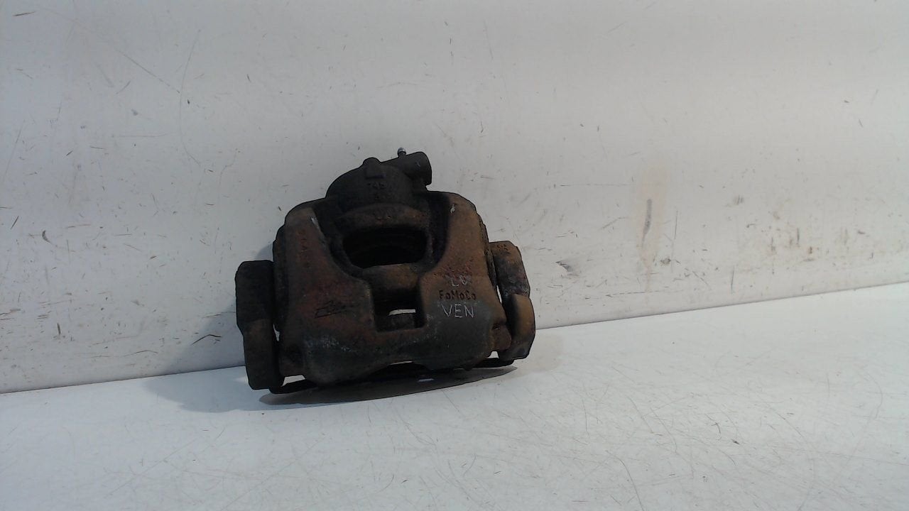 Remklauw links voor Ford Mondeo, Onderdelen@venauto.nl, Van der Ven Autorecycling B.V., Gebruikt, Ettenseweg 76, 4706 PB Roosendaal, The Netherlands