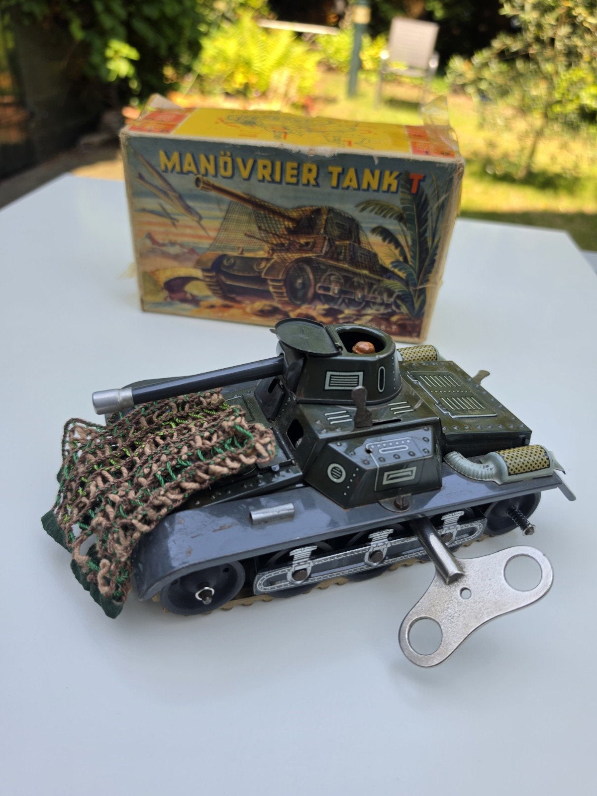 Oude blikken speelgoed tank Gescha 65 6-T WO2, Antiek en Kunst, Antiek | Speelgoed, Ophalen of Verzenden
