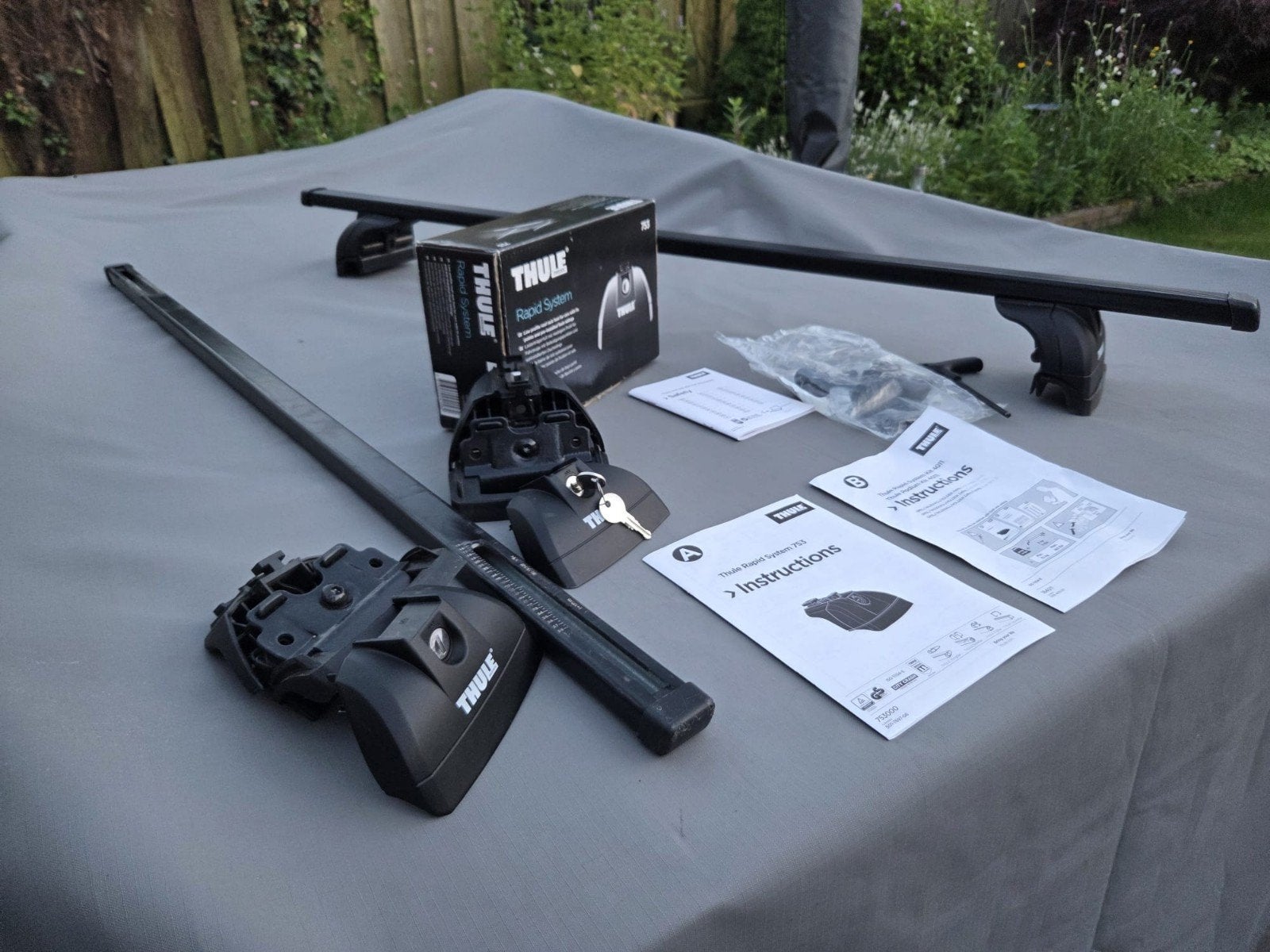 Thule Rapid System 753 dakdragerset, Ophalen, Gebruikt