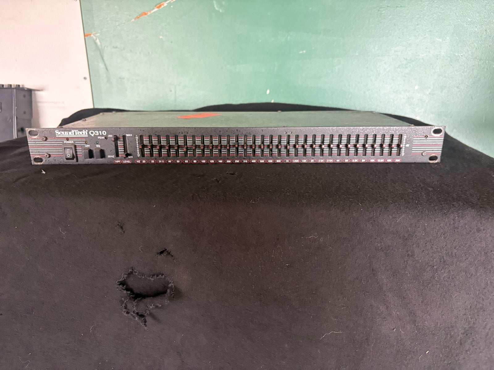 Soundtech equalizer, Ophalen of Verzenden, Equalizer
