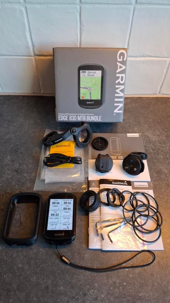 Garmin Edge 830 MTB Bundle Fietscomputer GPS ZGAN!, Ophalen of Verzenden, Draadloos, Zo goed als nieuw