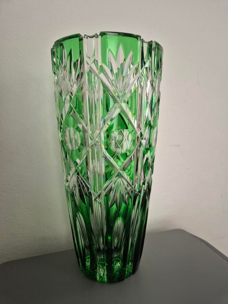 Kristallen vaas groen, 25 cm hoog 12 cm doorsnee, Antiek en Kunst, Ophalen of Verzenden