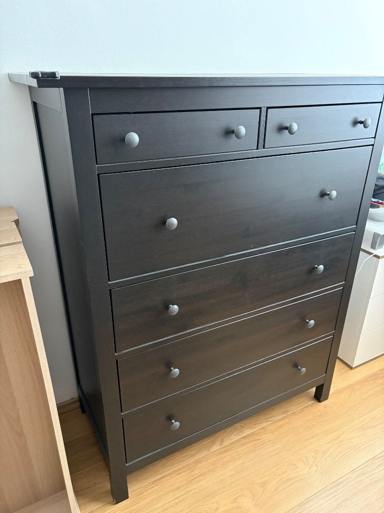 Donkerbruin IKEA HEMNES met 6 lades, Huis en Inrichting, Ophalen, Gebruikt, 5 laden of meer, 50 tot 100 cm