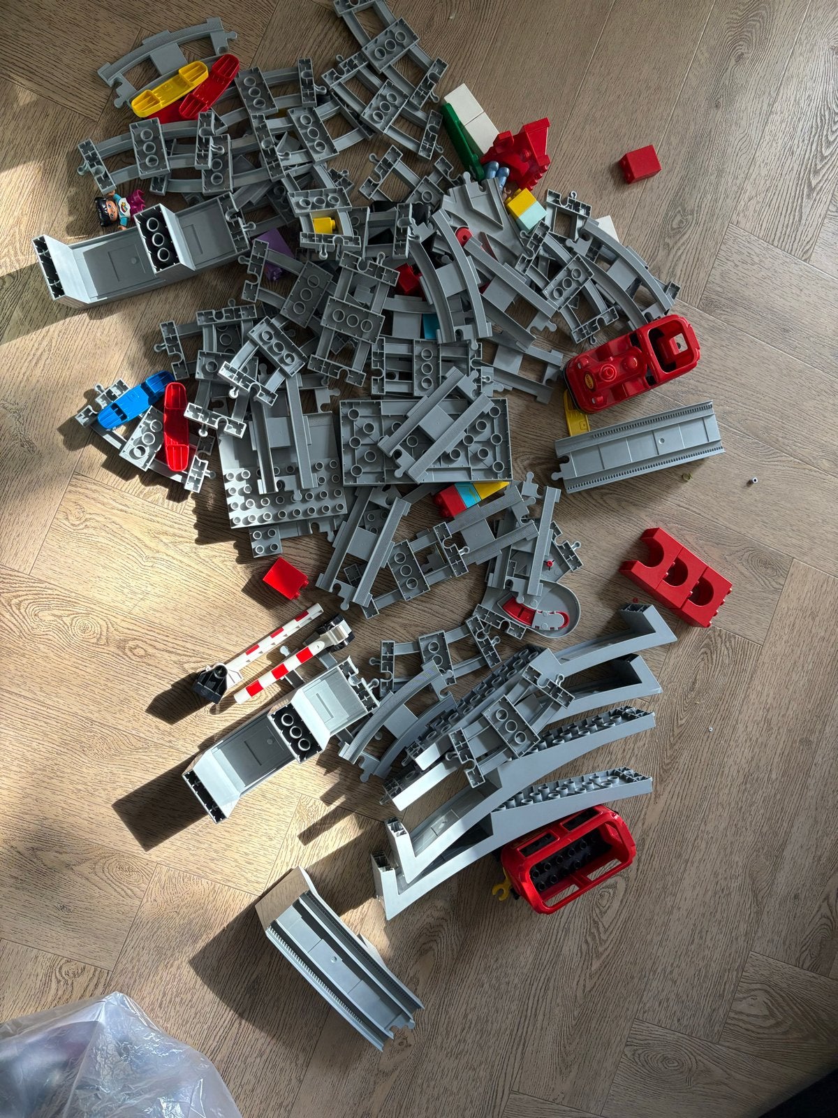 Duplo Trein op Batterij met Bruguitbreidingen, Ophalen, Gebruikt, Inclusief extra onderdelen, Duplo
