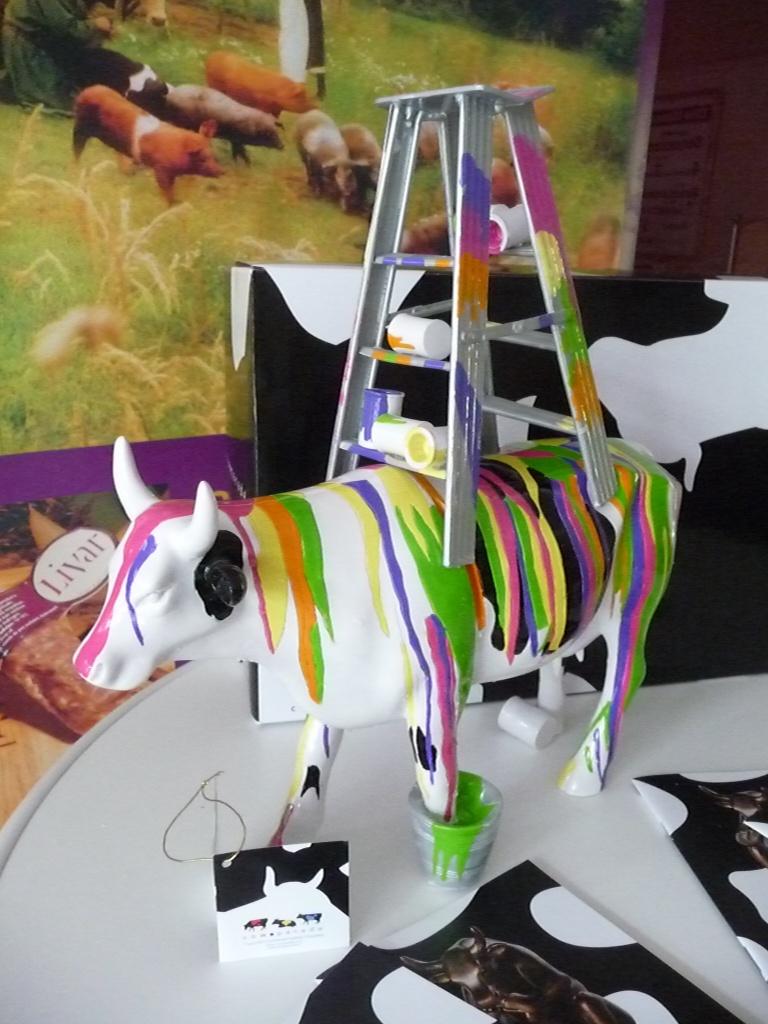 Nieuw Cow Parade koe Muuu Travies large gratis verzending., Ophalen of Verzenden