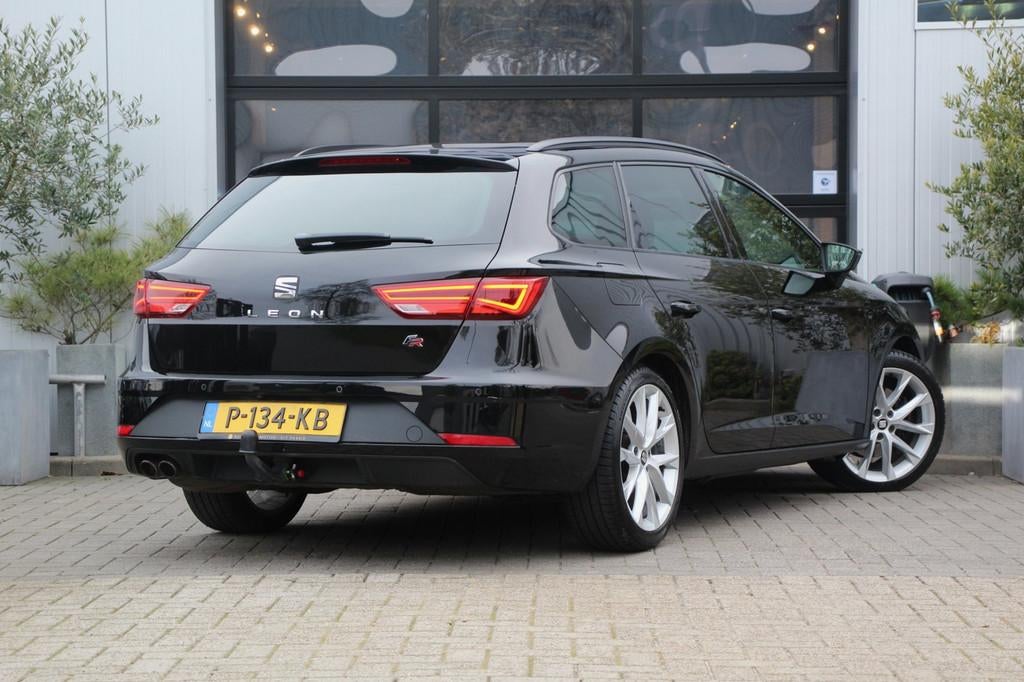 Seat Leon ST 1.8 TSI FR Business Intense - PANO - CARPLAY -, Auto's, Seat, Voorwielaandrijving, Gebruikt, 4 cilinders, Leon