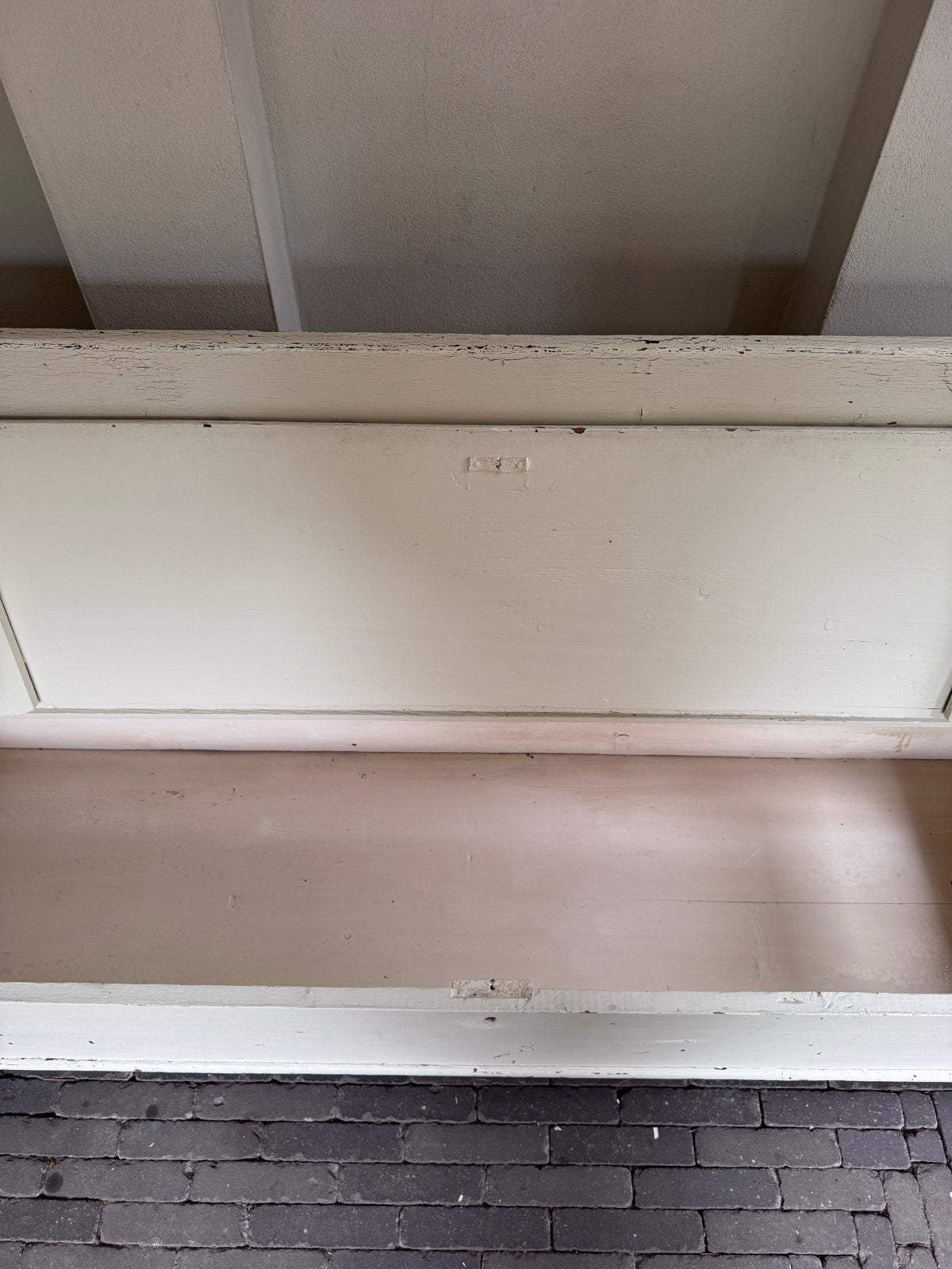 Een houten bank, wit geverfd, in goede staat., Ophalen