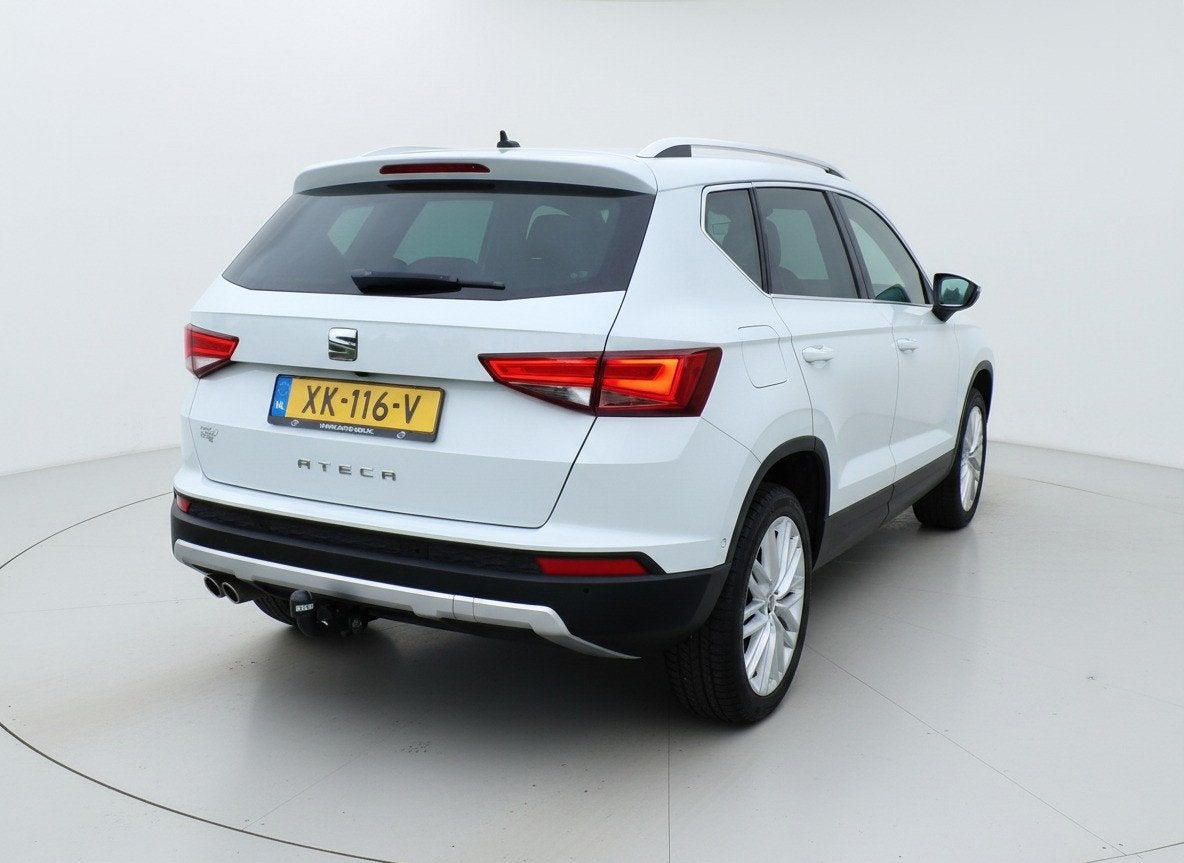 Seat Ateca 1.5 TSI Xcellence BusinessIntense|Luxe uitgevoerd, Auto's, Seat, 4 cilinders, 150 pk, Ateca, Wit