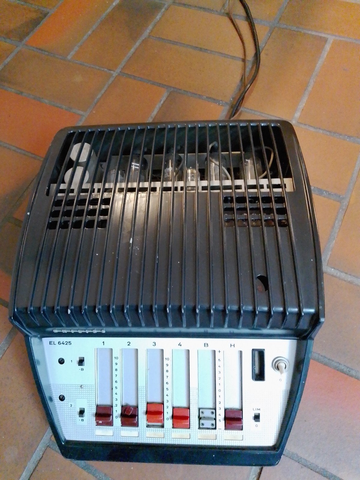 Philips EL6425/00 omroep versterker, Audio, Tv en Foto, Buizenversterkers, Ophalen, Versterker