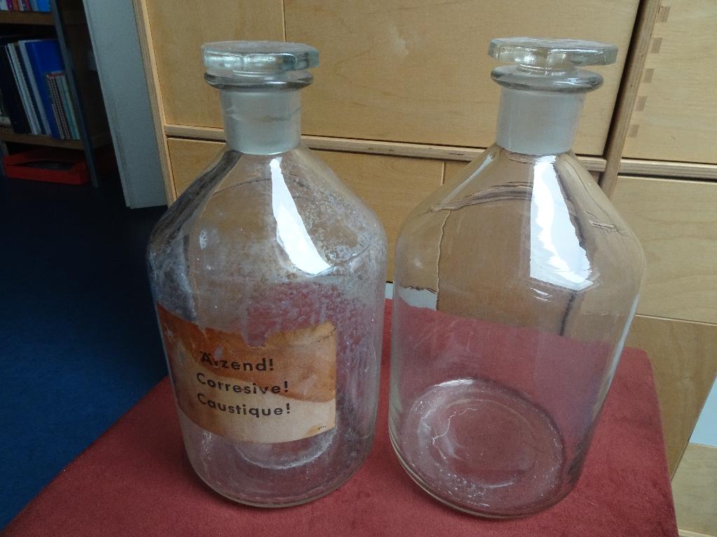 Twee antieke apothekerspotten, Antiek en Kunst, Ophalen of Verzenden