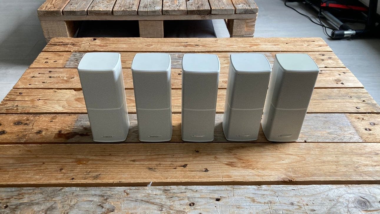 5 bose jewel cubes nieuwe model, -, -, Ophalen of Verzenden, Zo goed als nieuw