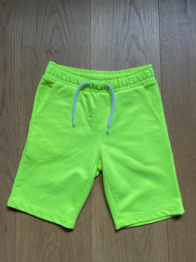 Korte broek neon geel maat 122 Name it, Kinderen en Baby's, Kinderkleding | Maat 122, Zo goed als nieuw, Name IT, Jongen, Ophalen