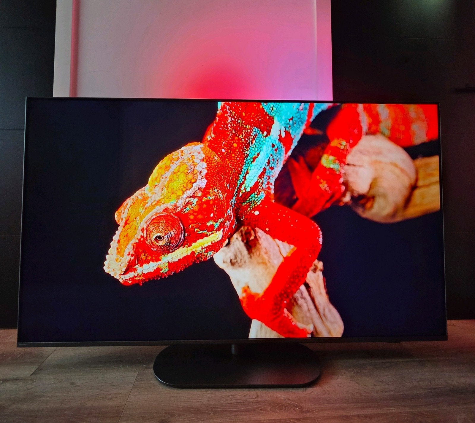 65"inch Philips QLED Ambilight 4K UHD Nieuw! 22mnd Garantie!, Ophalen of Verzenden