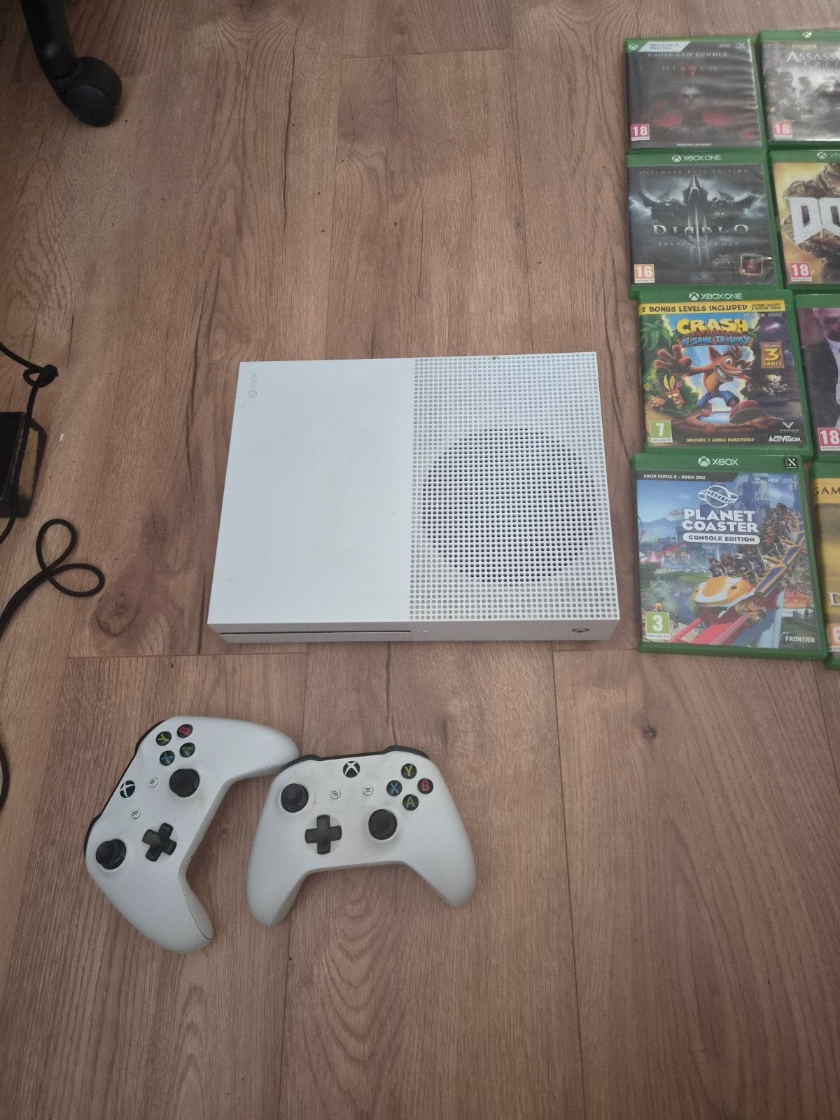 Xbox One S 1tb | 2 controllers | inclusief games, Ophalen of Verzenden, Zo goed als nieuw, 1 TB, Met 2 controllers