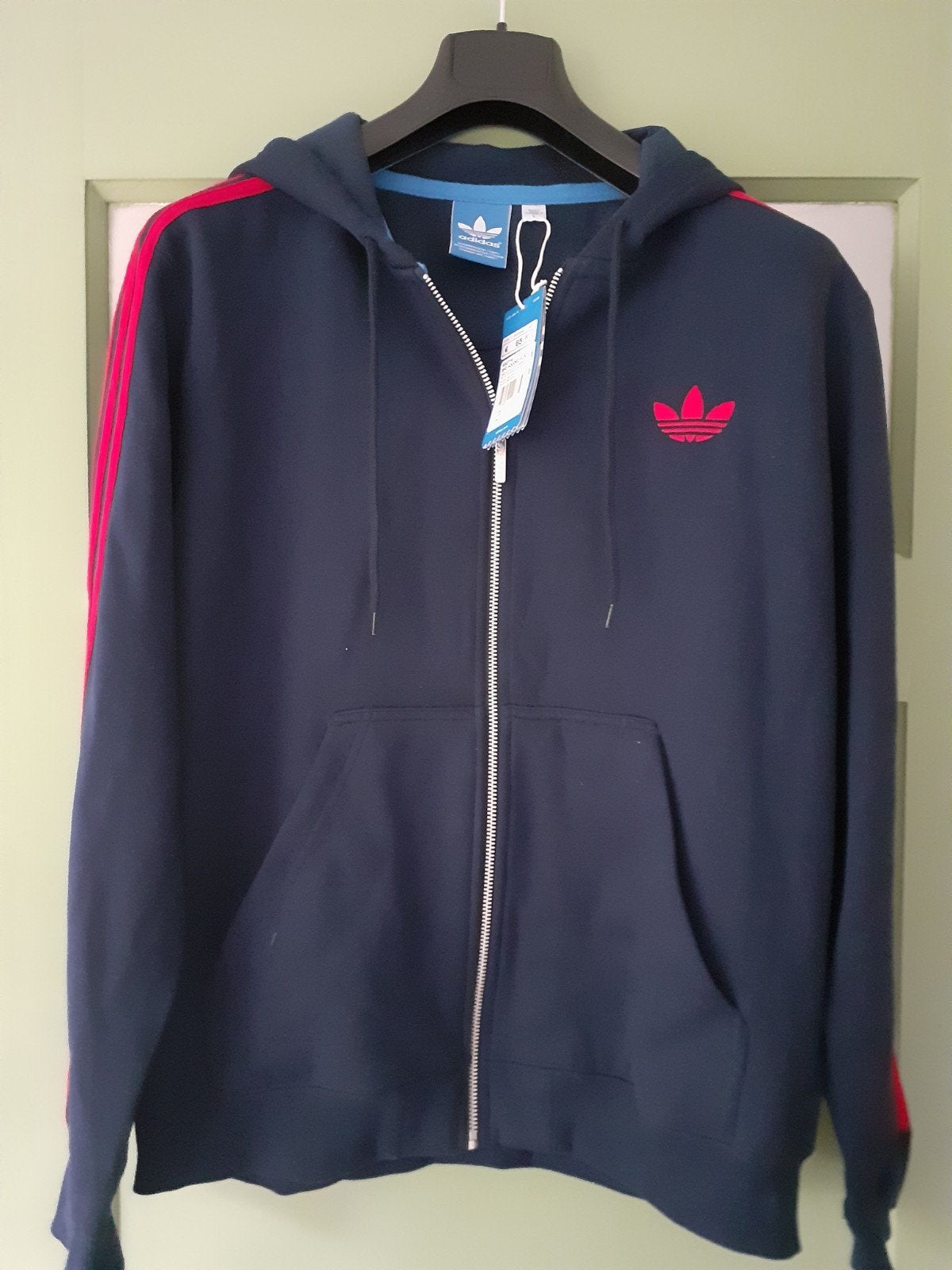 Adidas hoodie nieuw large moet weg, Kleding | Heren, Truien en Vesten, Ophalen of Verzenden, Nieuw
