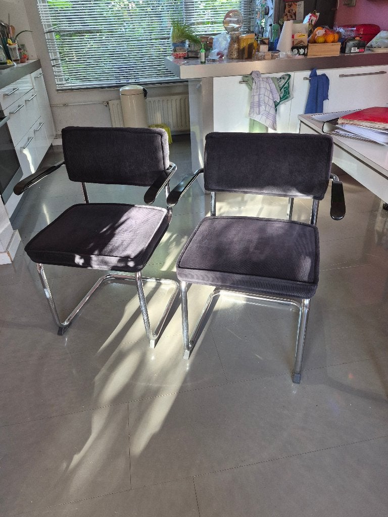 Nieuwe Buisframe stoel zwart, Ophalen, Twee, Zwart, Nieuw