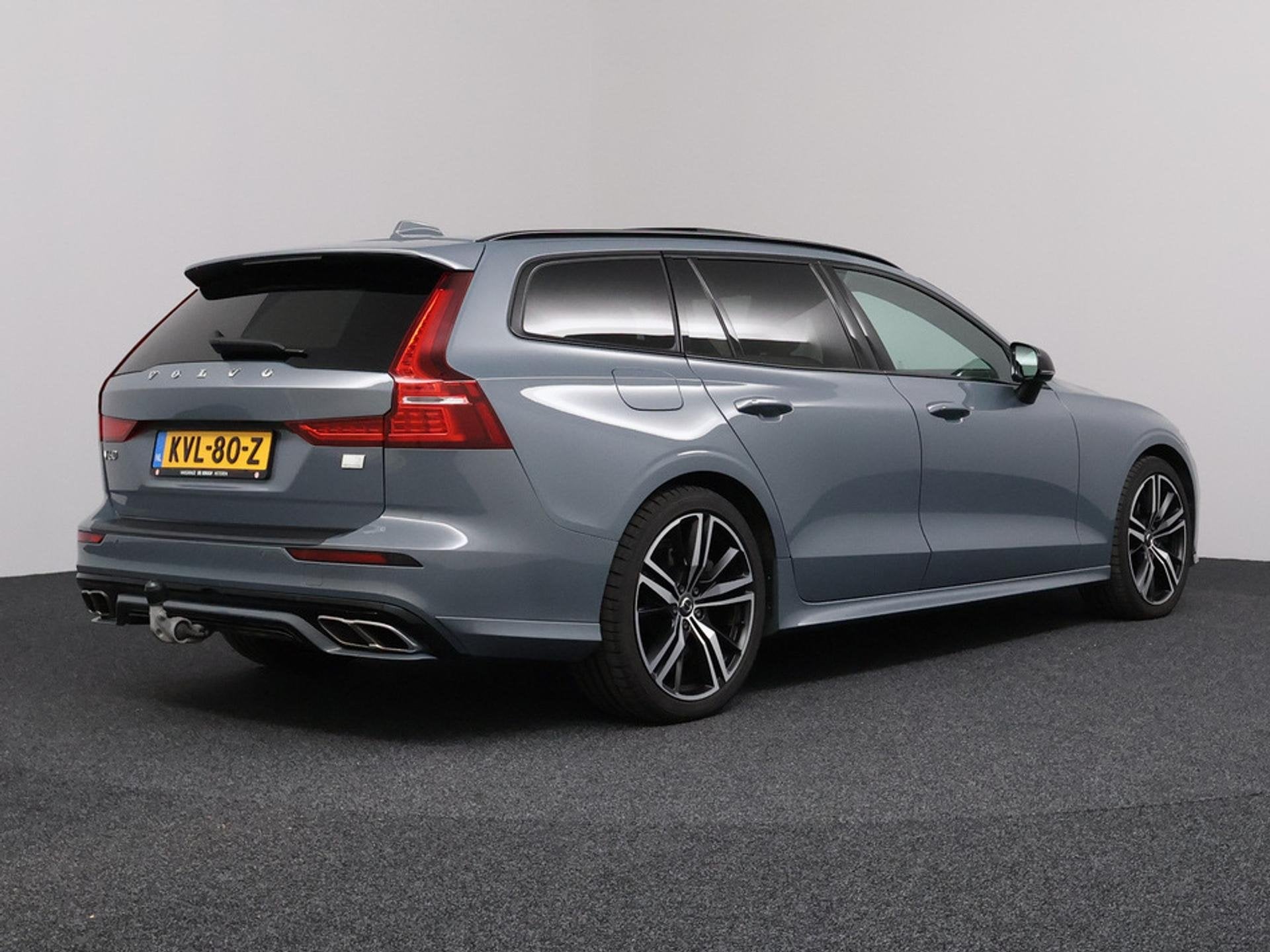 Volvo V60 2.0 T6 Plug-in hybrid AWD R-Design | SoH 95,7% | L, Automaat, Dealer onderhouden, Gebruikt, Euro 6