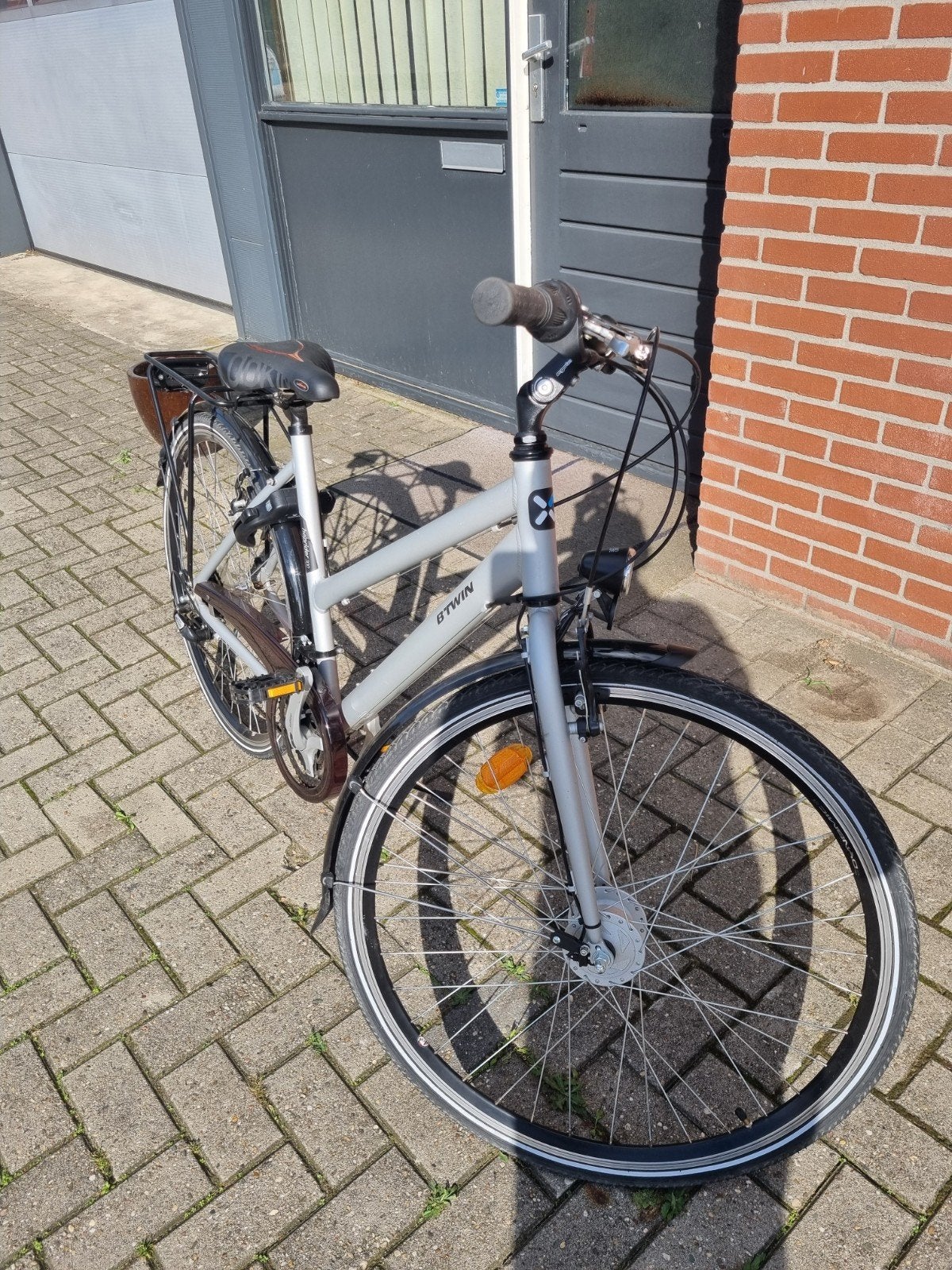 BTWIN  Hoprider 300 damesfiets Z.G.A.N, 20 inch of meer, Velgrem, Versnellingen, Zo goed als nieuw