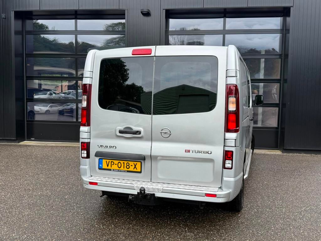 Opel Vivaro 1.6 CDTI L2H1 DC Sport EcoFlex Airco Navi Trekh., Auto's, Voorwielaandrijving, Euro 5, Gebruikt, 4 cilinders